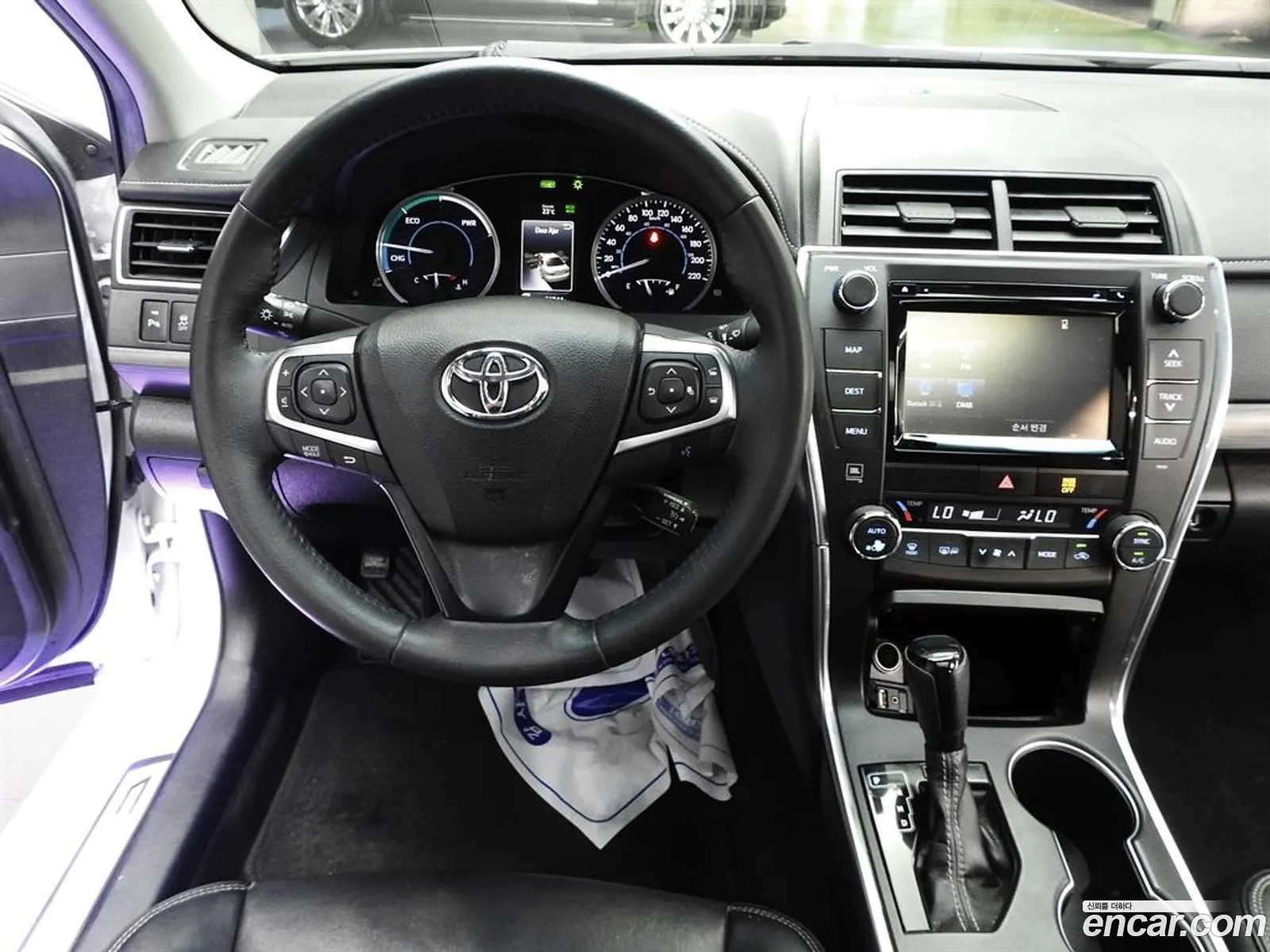 Toyota Camry 2017 — 5