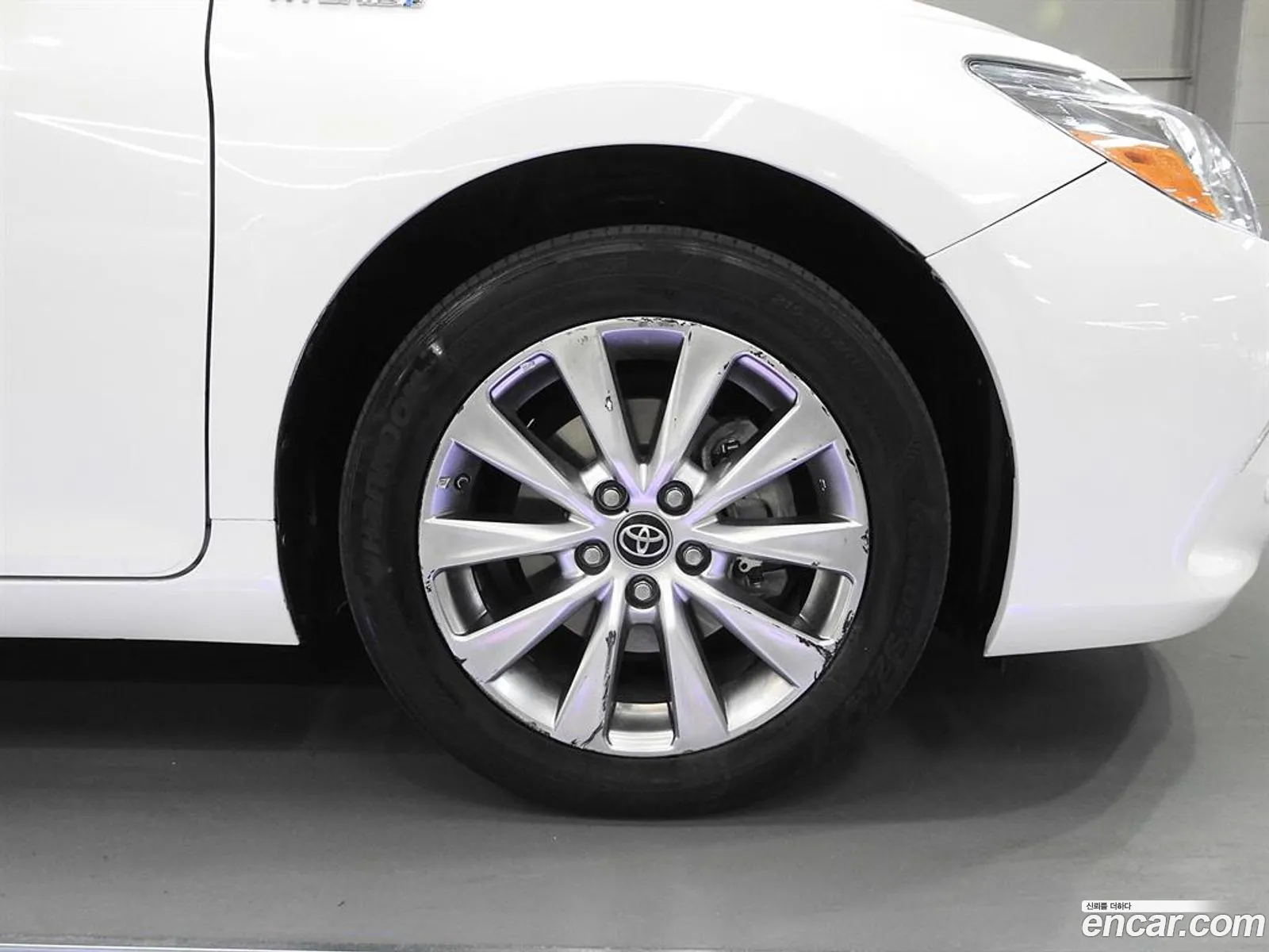 Toyota Camry 2017 — 7