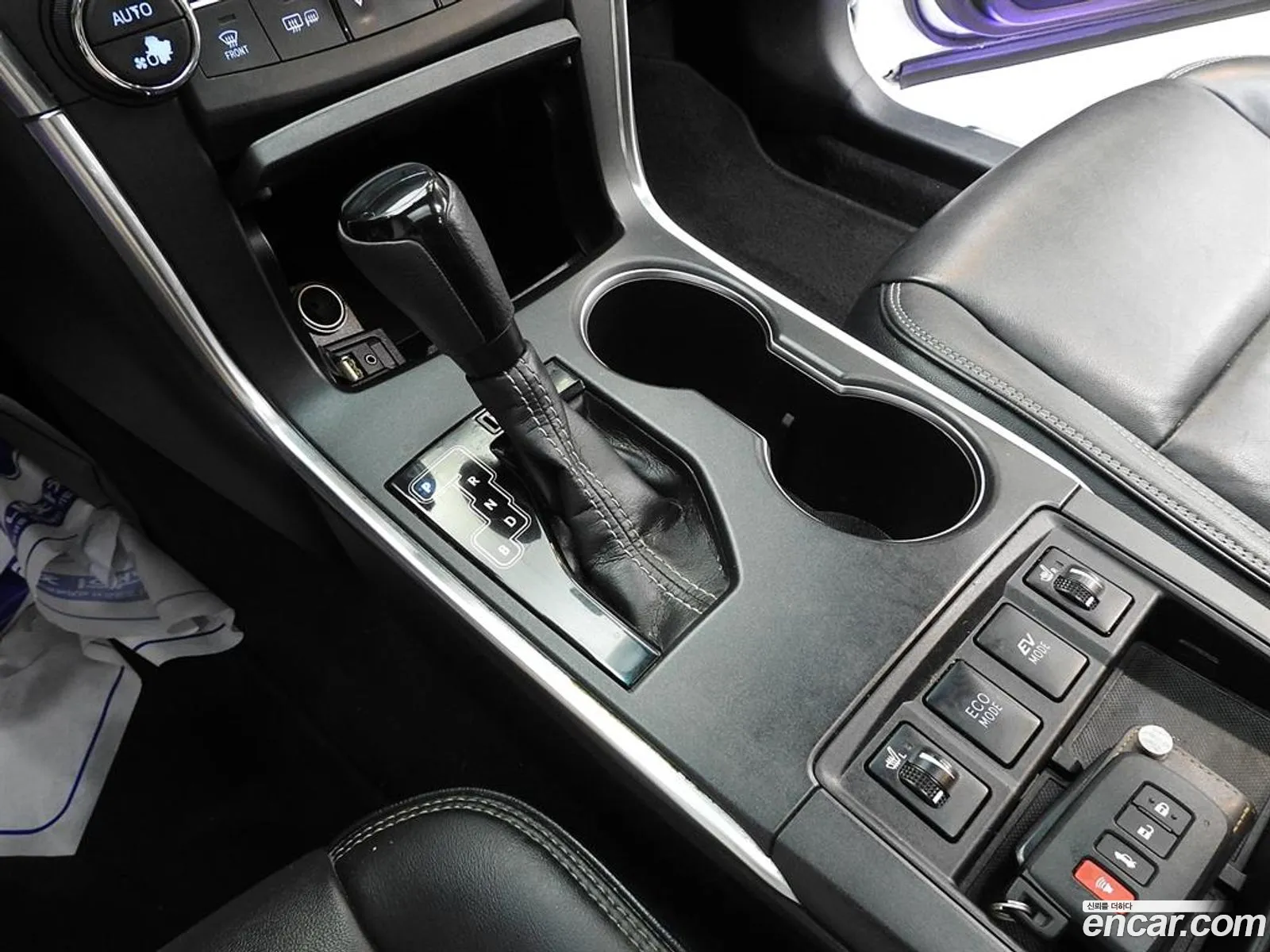 Toyota Camry 2017 — 15