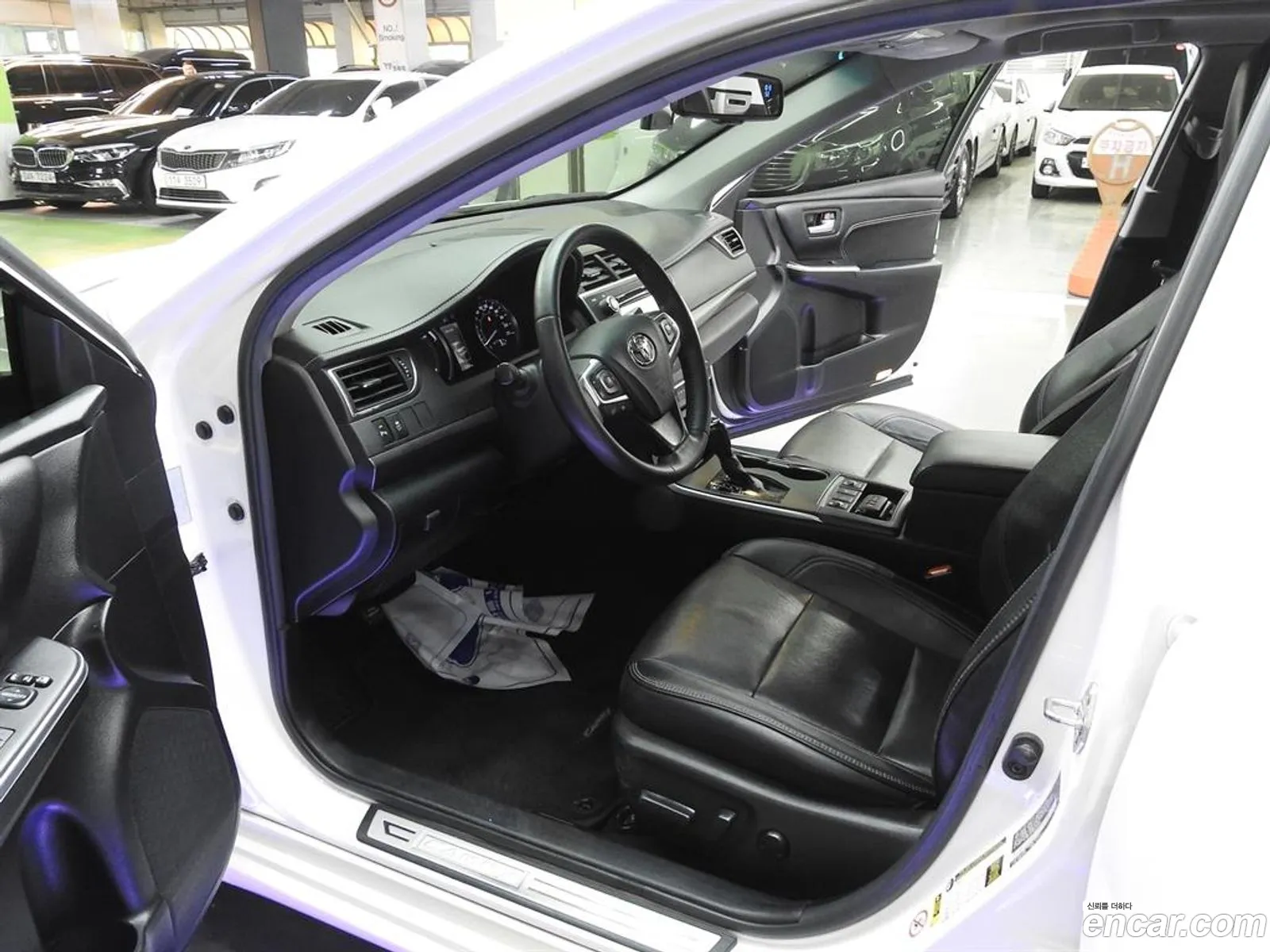 Toyota Camry 2017 — 6