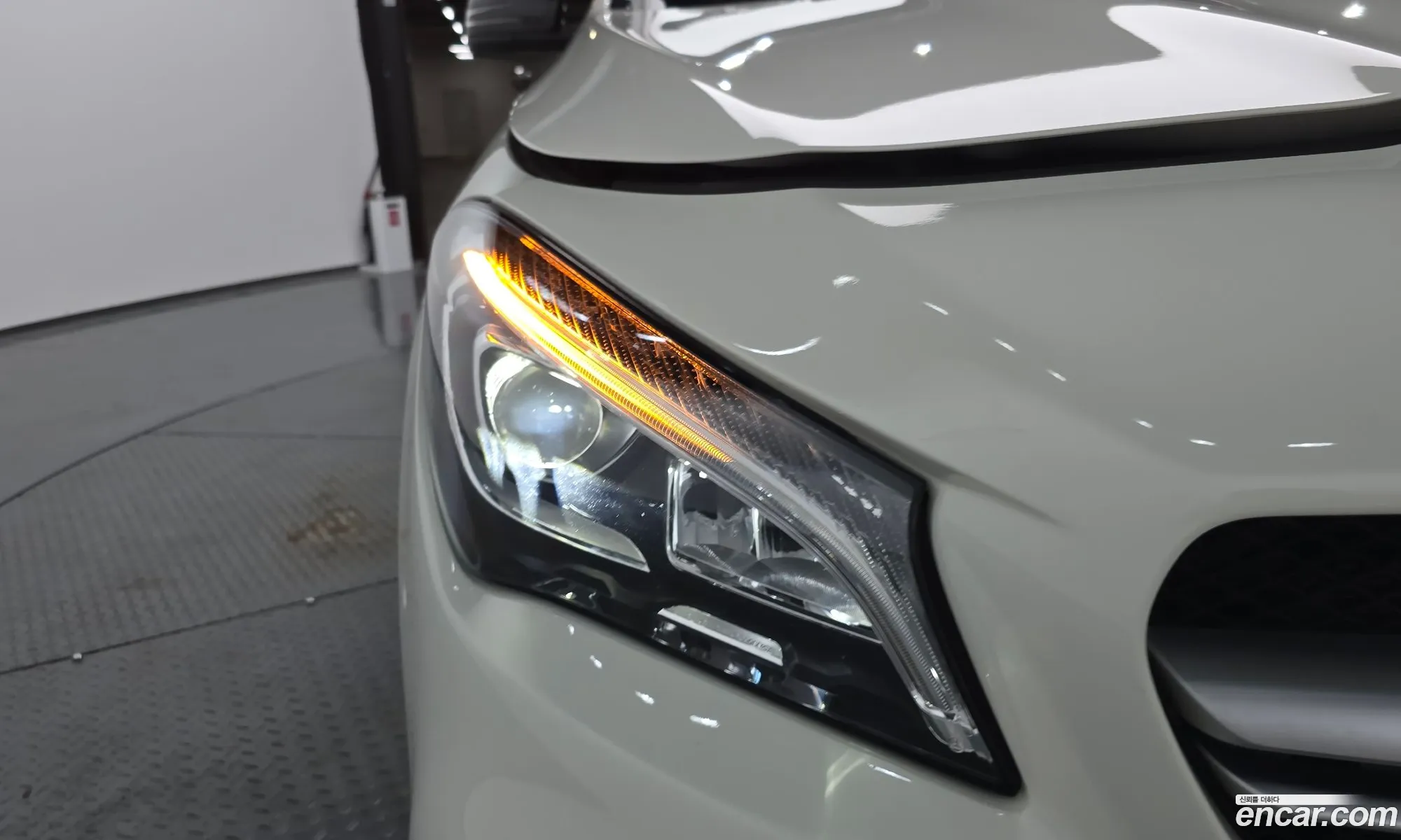 Mercedes-Benz CLA-Class C117 2017 — 3