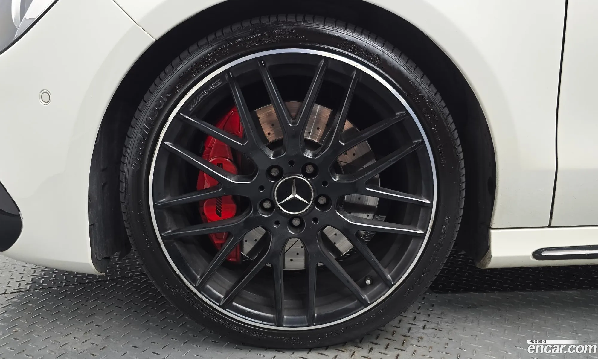 Mercedes-Benz CLA-Class C117 2017 — 24