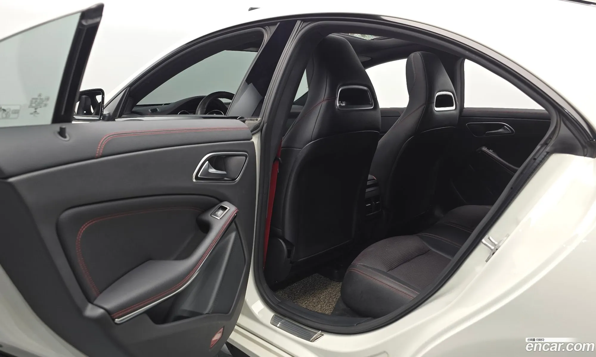 Mercedes-Benz CLA-Class C117 2017 — 5