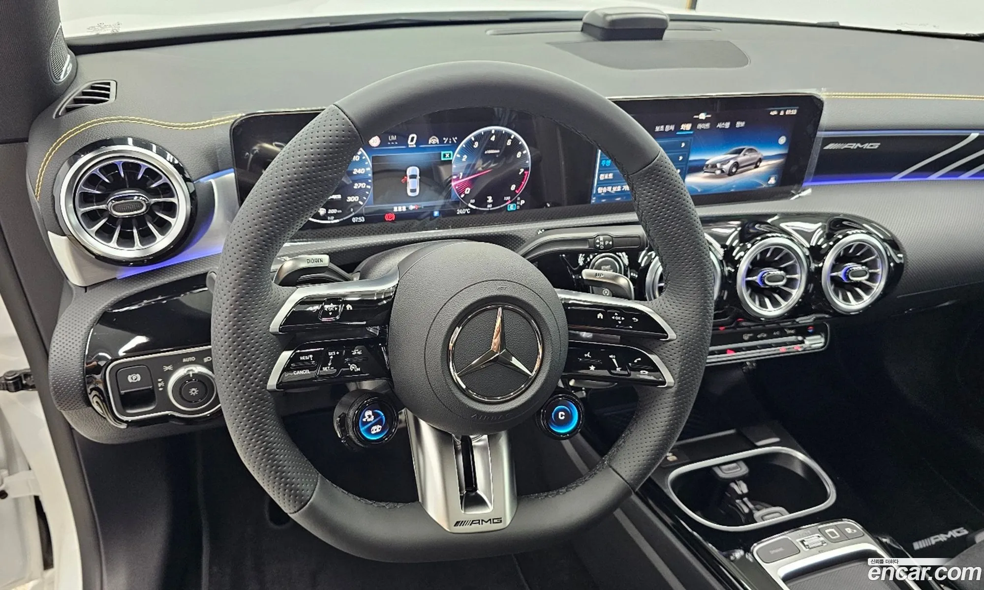 Mercedes-Benz CLA-Class C118 2025 — 12
