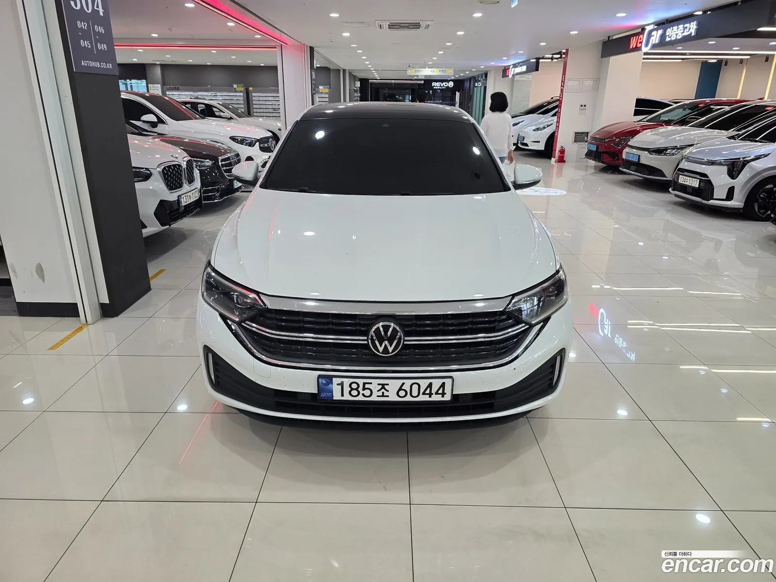 Volkswagen Jetta 7th Gen 2023 — 13