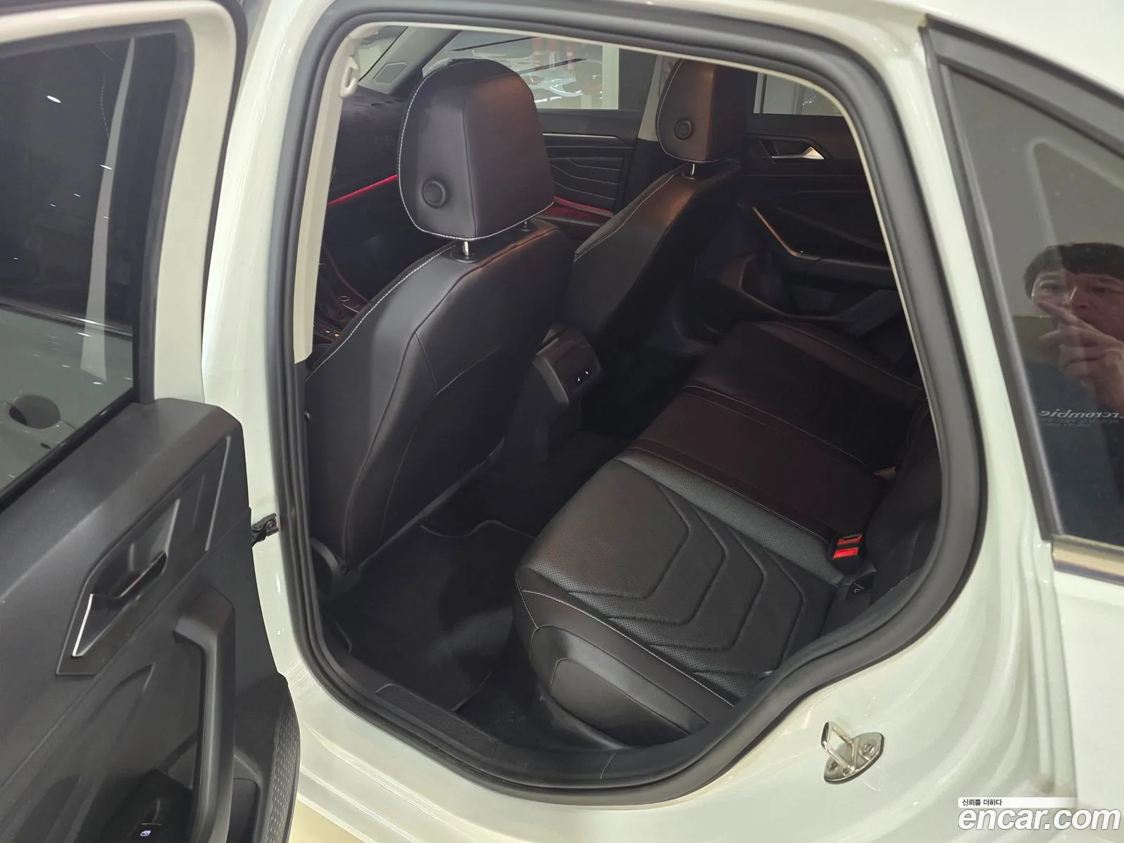 Volkswagen Jetta 7th Gen 2023 — 15