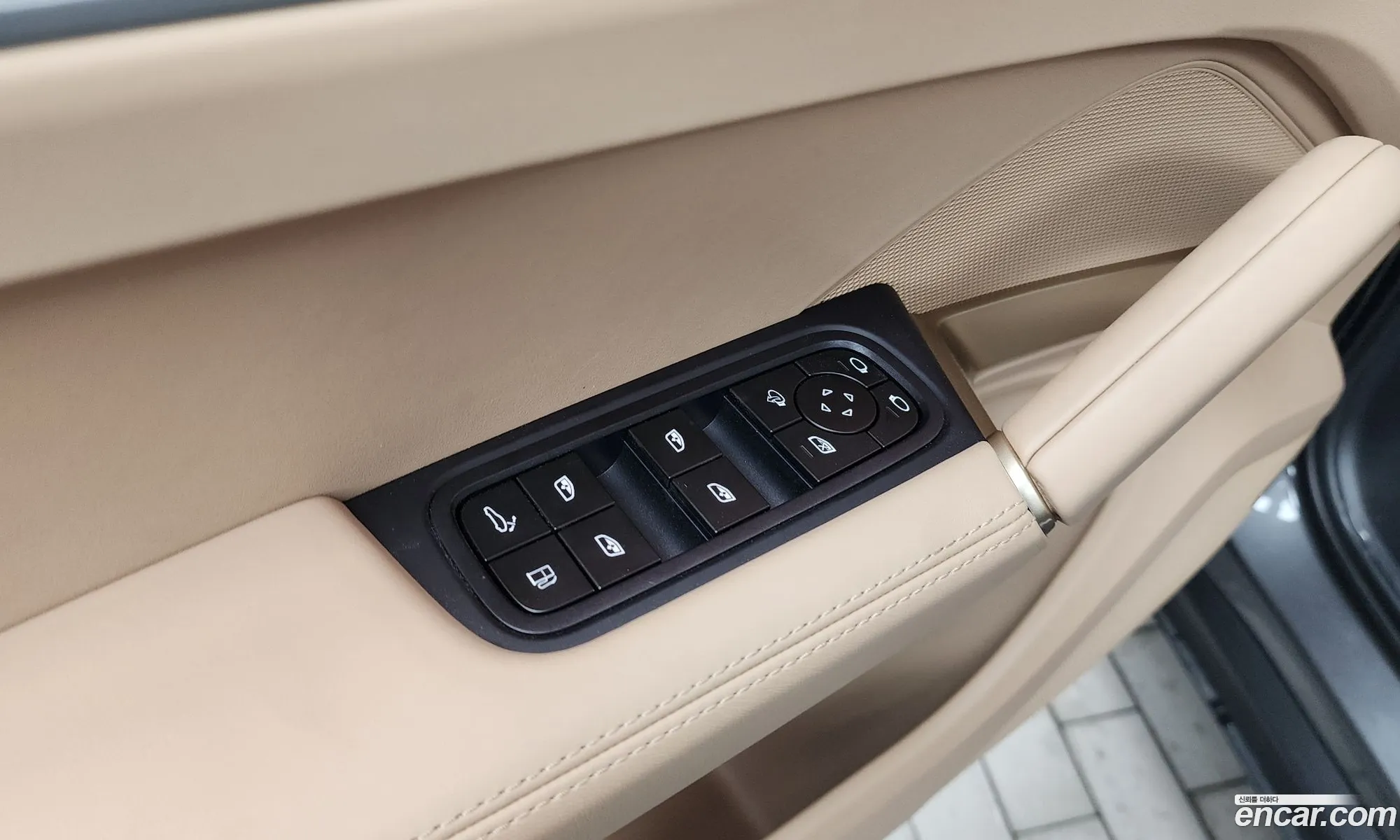 Porsche Cayenne 2025 WP1BE29Y6SDA68277 — 24
