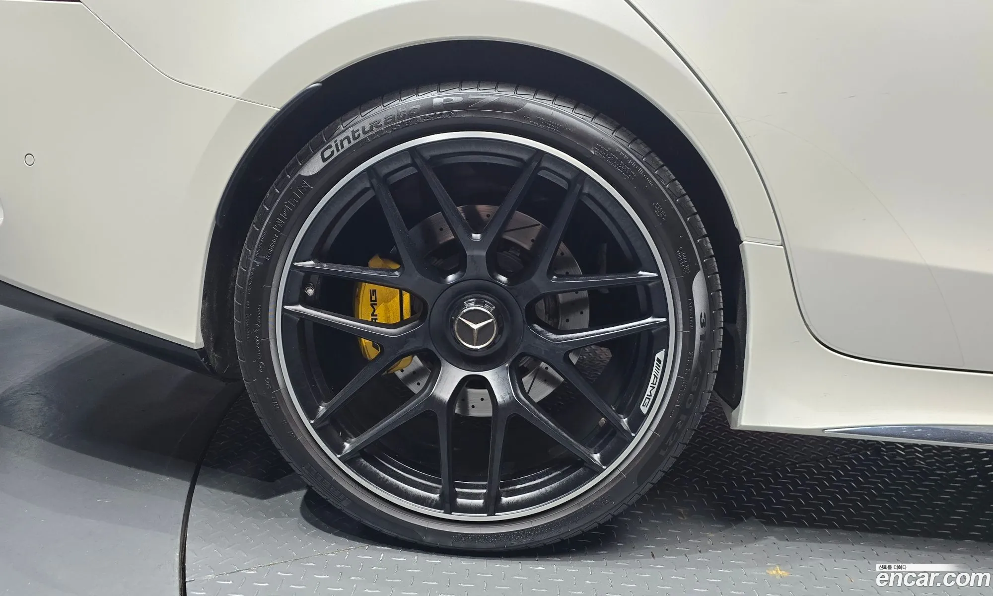 Mercedes-Benz AMG GT 2023 — 13