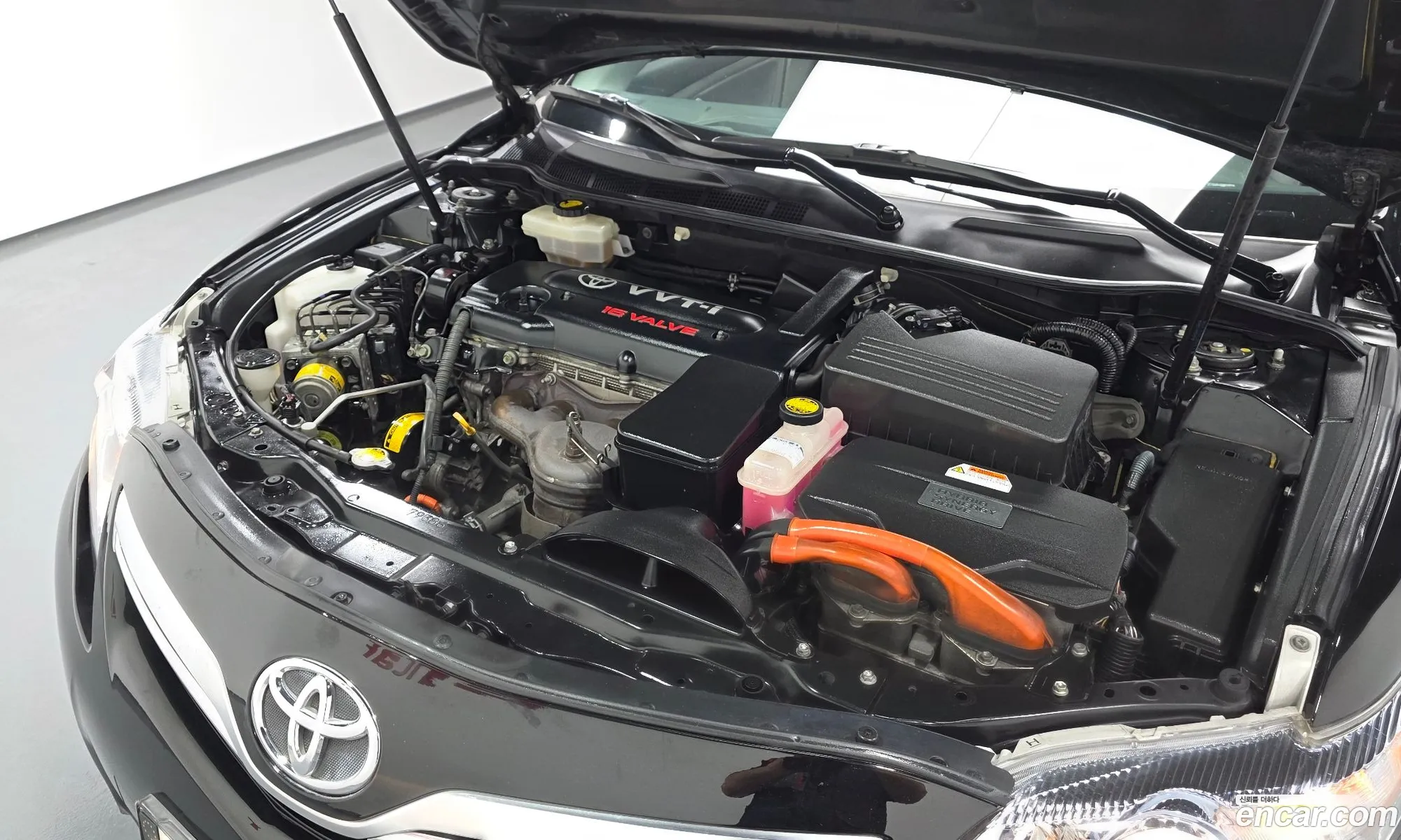 Toyota Camry 2010 — 16