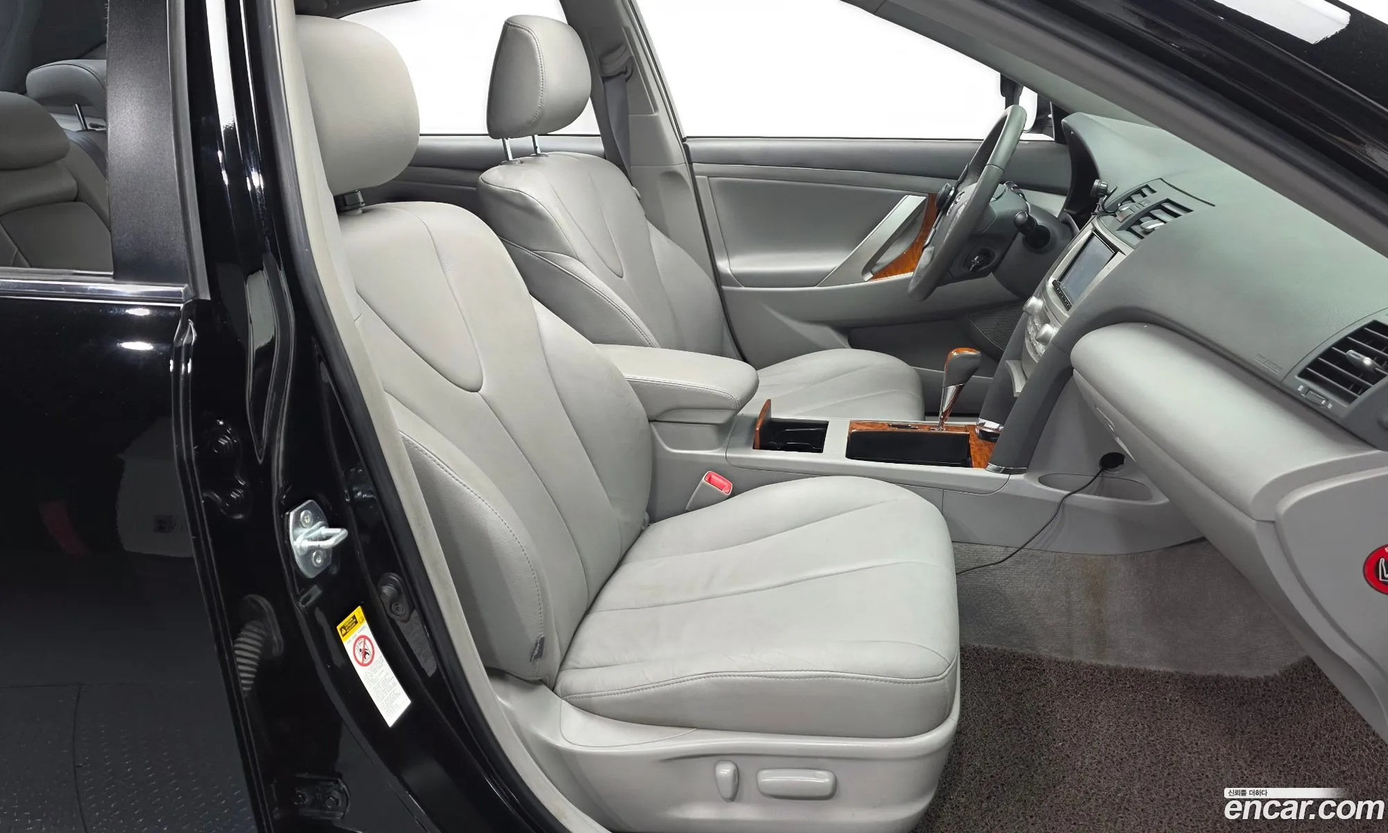 Toyota Camry 2010 — 9