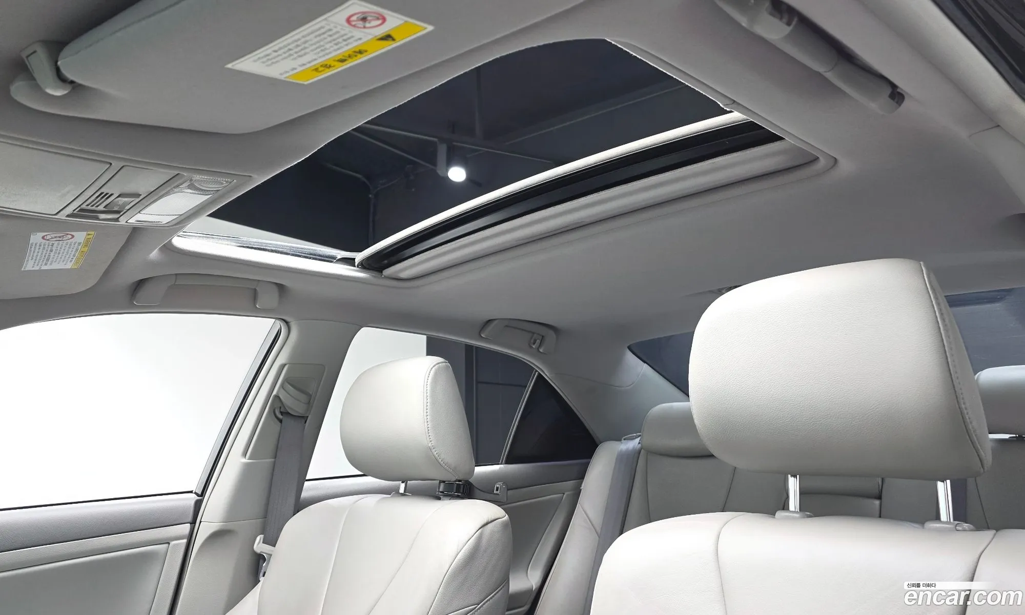 Toyota Camry 2010 — 2