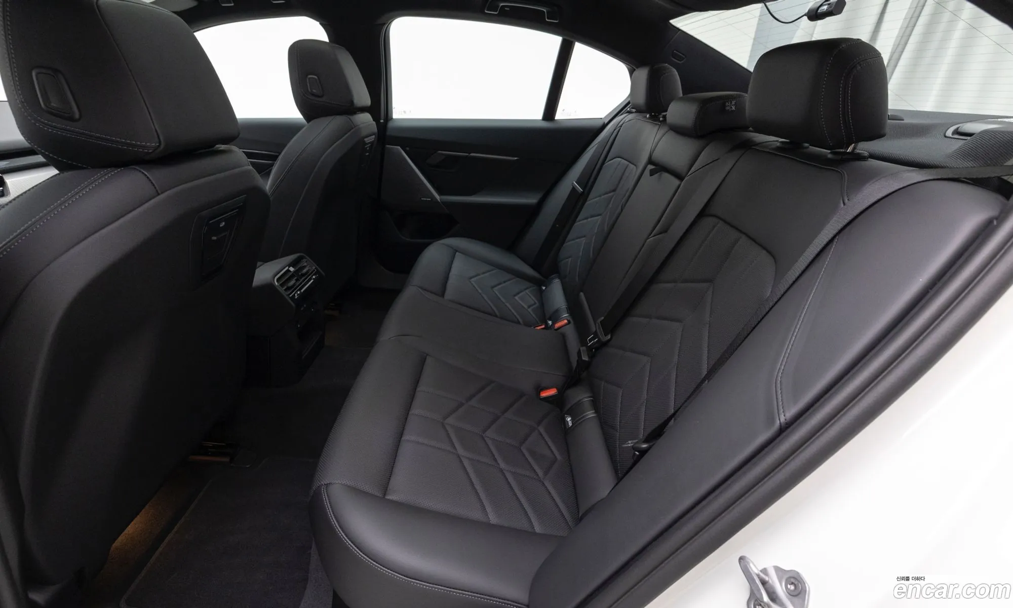 BMW 5 Series 2025 — 4
