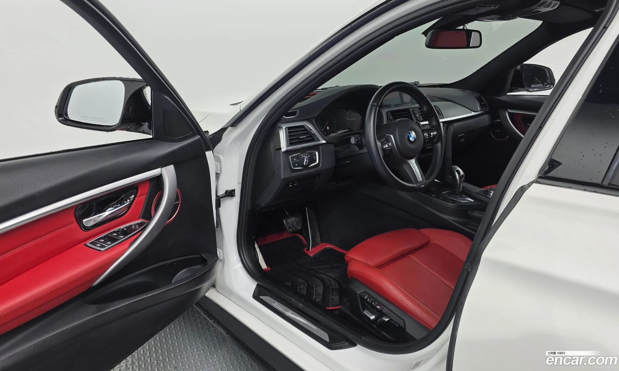 BMW 3 Series 2018 WBA8B9101JA538389 — 3
