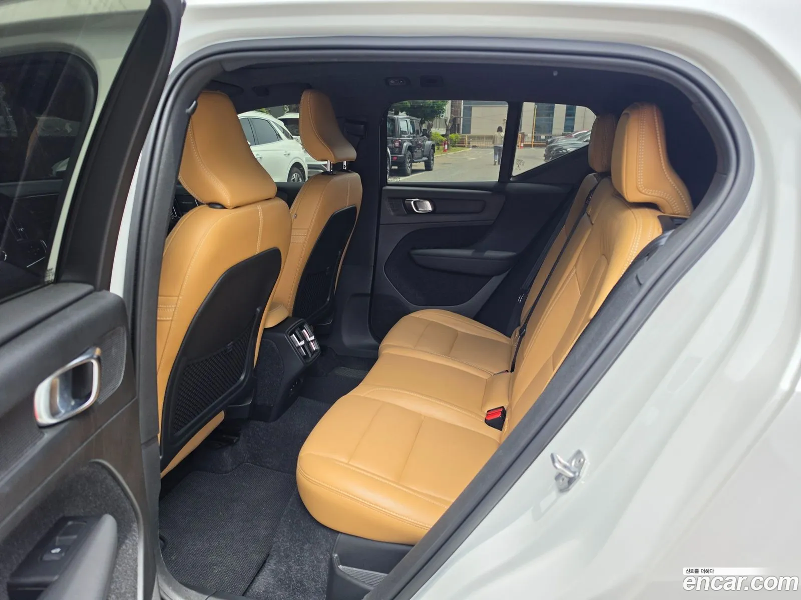 Volvo XC40 2021 — 10