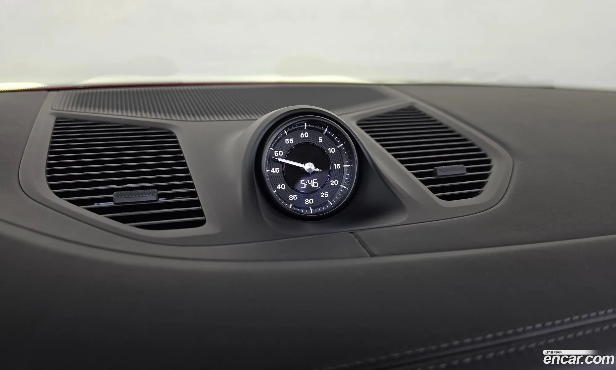 Porsche Cayenne 2024 WP1AA29Y161661616 — 30