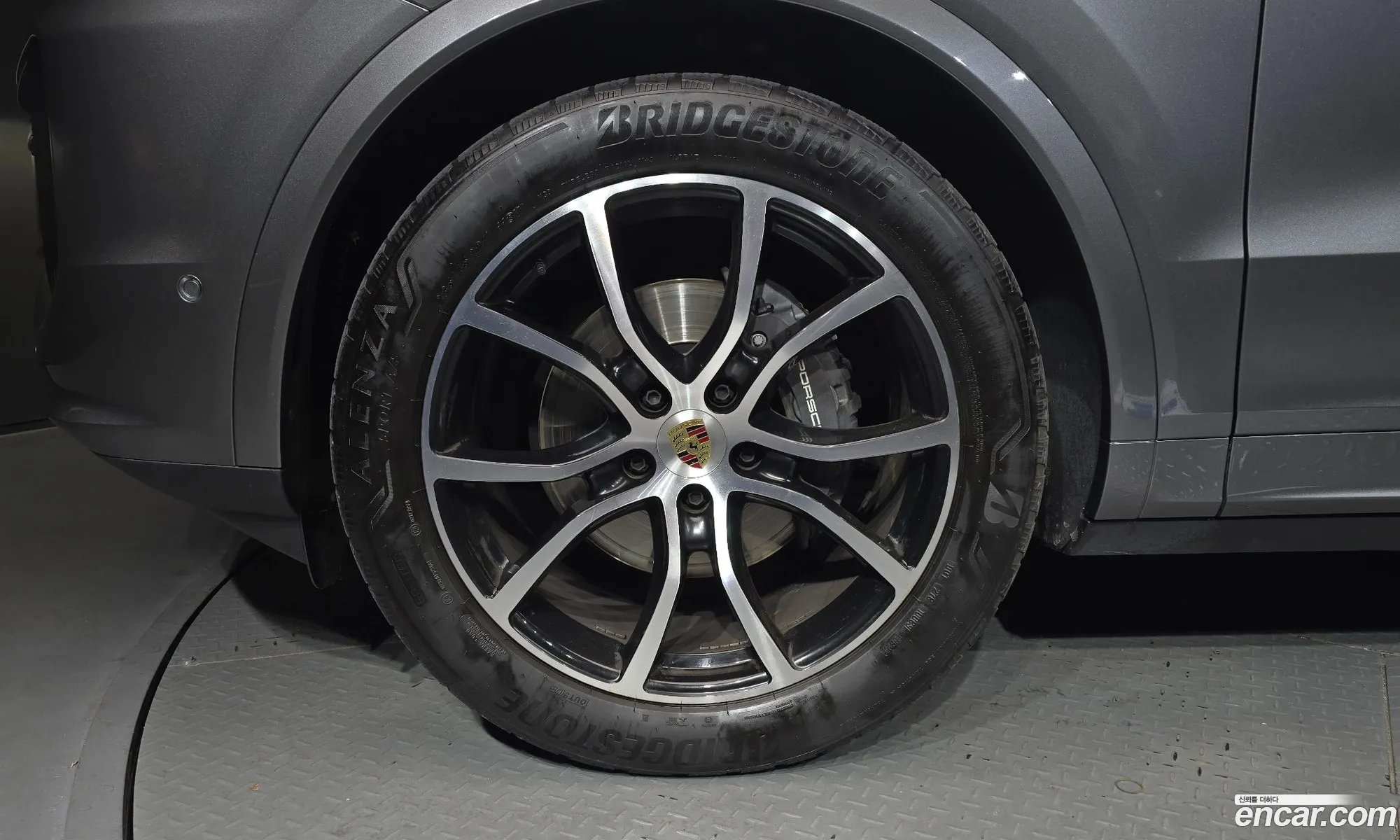 Porsche Cayenne 2024 WP1BA29Y5RDA57860 — 17