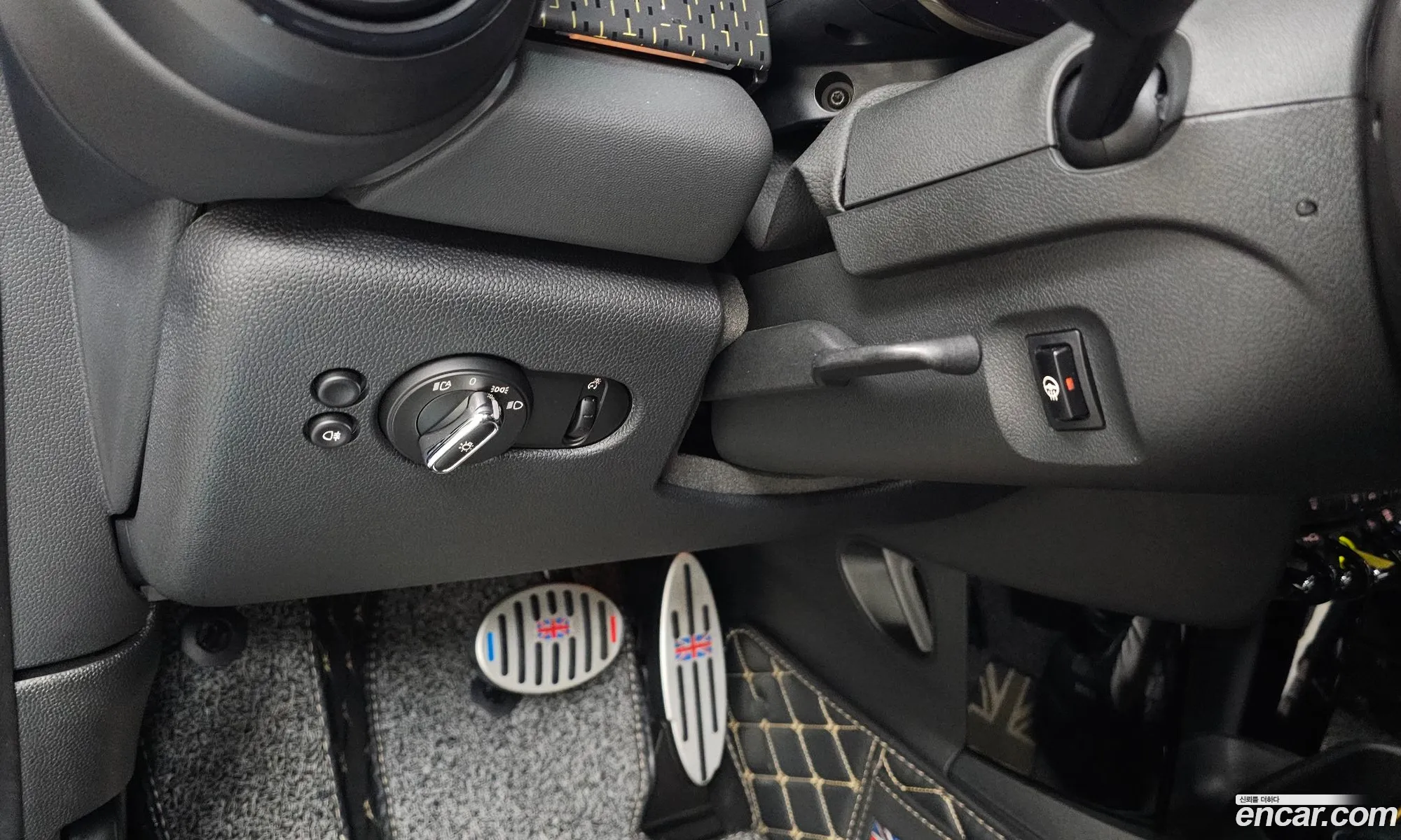 Mini Cooper Electric 2023 — 4