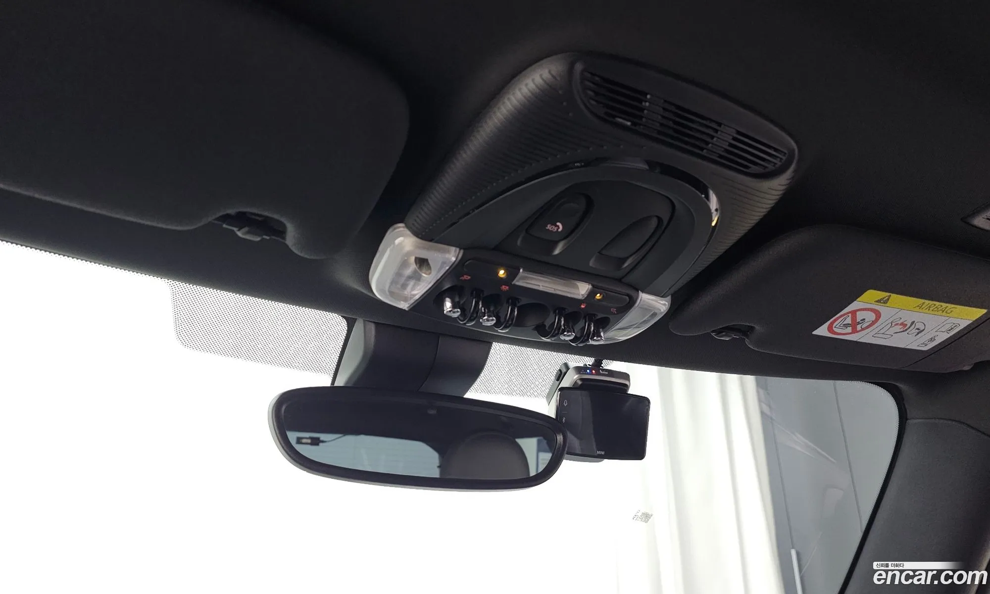 Mini Cooper Electric 2023 — 2