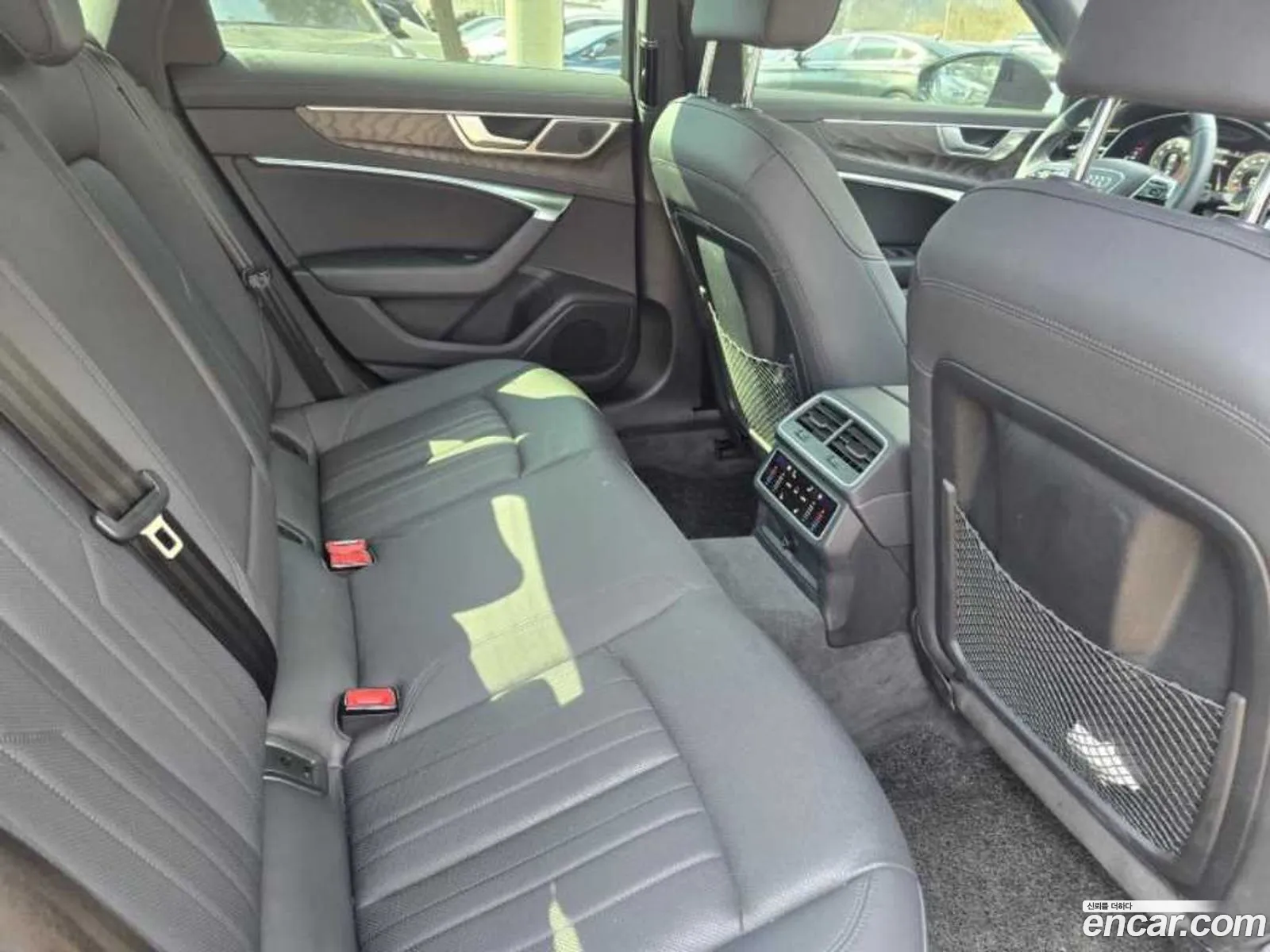 Audi A6 2021 — 10