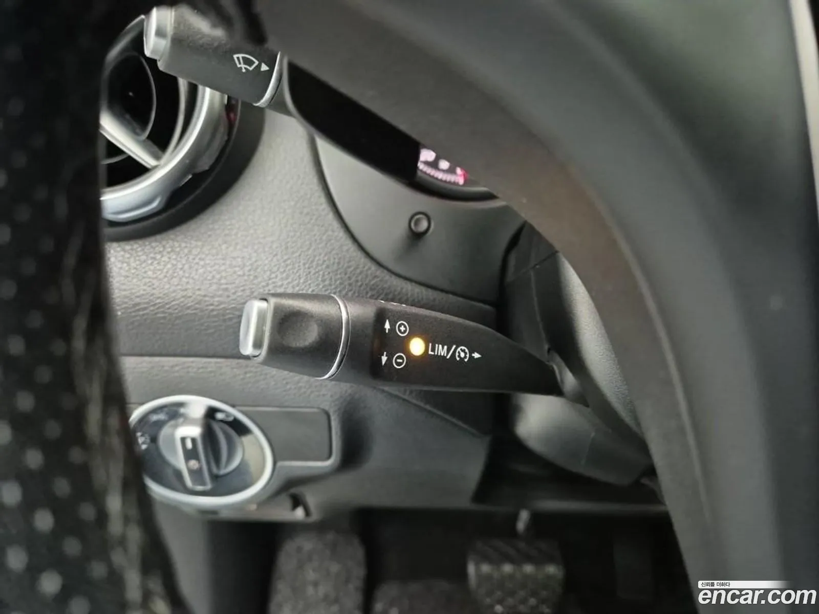 Mercedes-Benz GLA-Class X156 2018 — 12