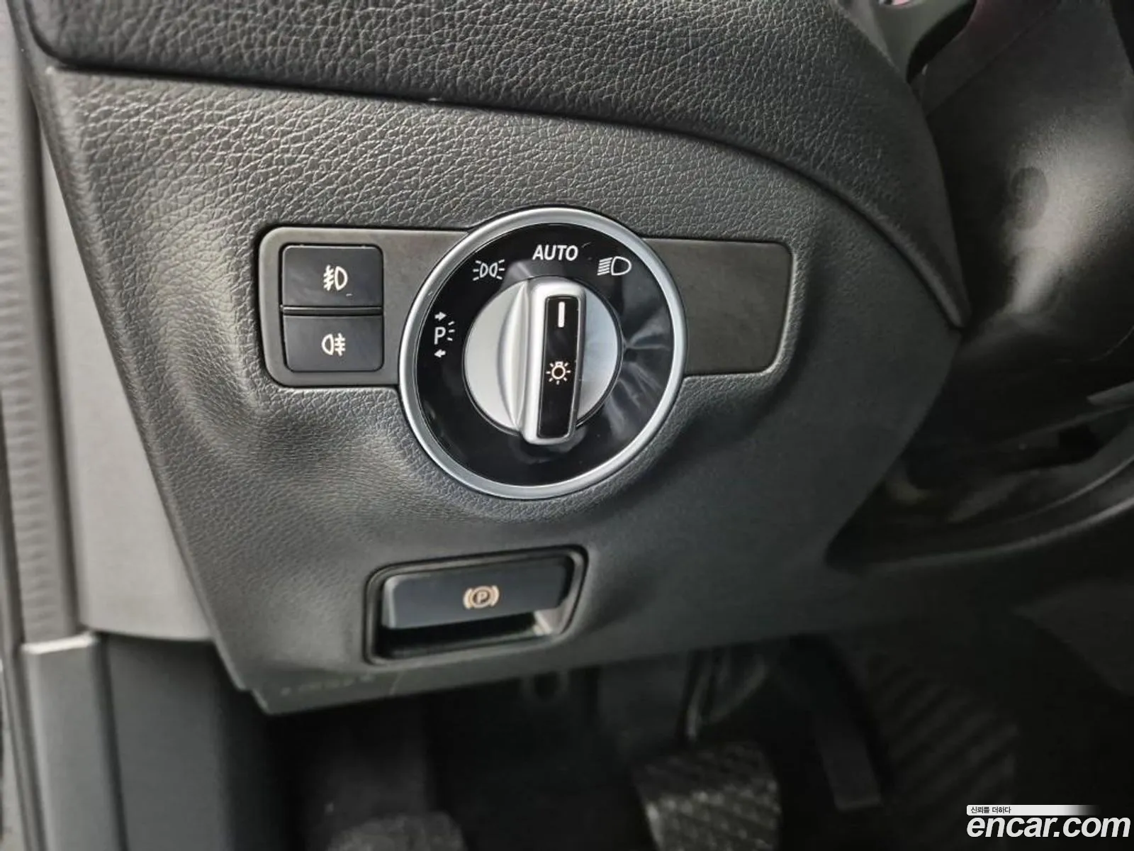 Mercedes-Benz GLA-Class X156 2018 — 13