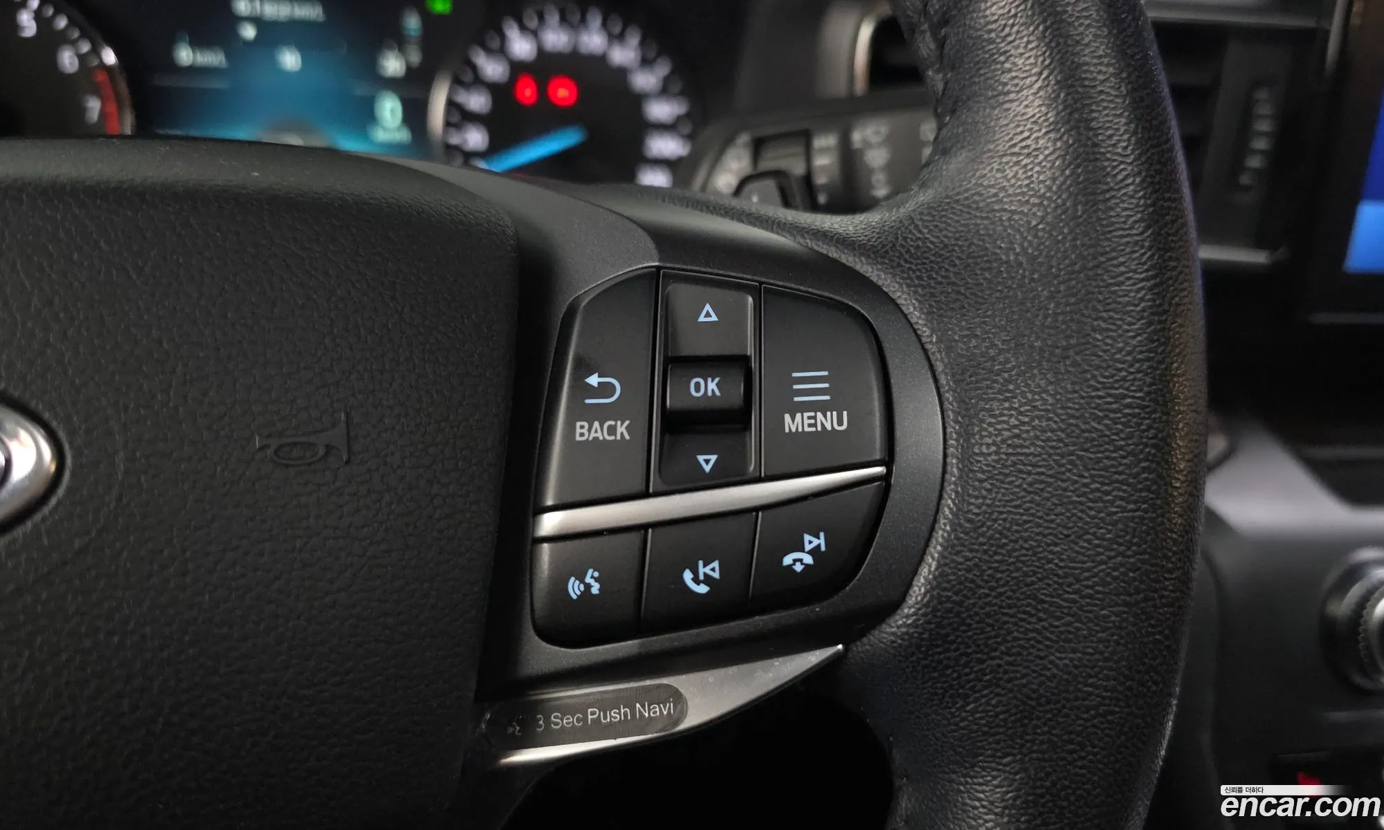 Ford Explorer 6th Gen 2019 1FMSK8FH5LGA74374 — 4