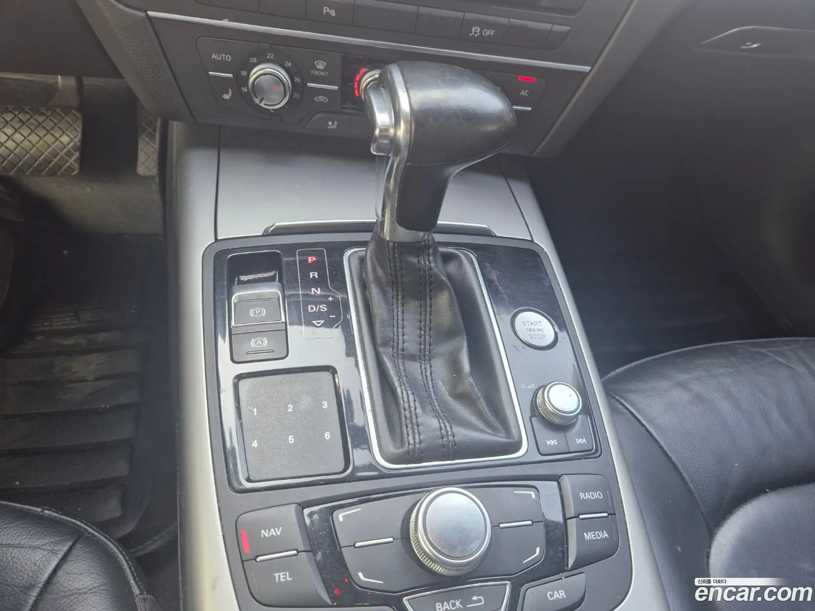 Audi A6 2012 — 12