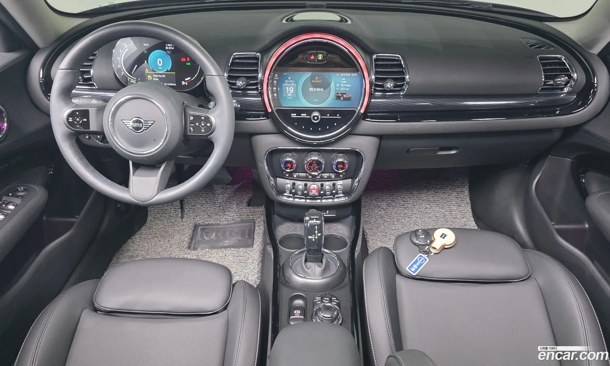 Mini Cooper Clubman 2023 — 2