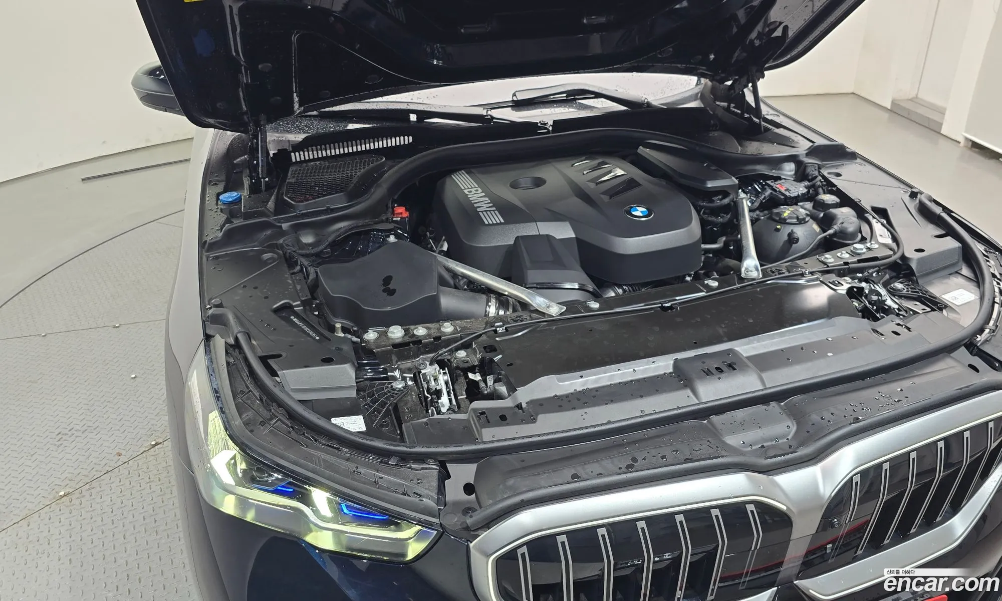 BMW 5 Series 2025 WBA21FJ01SCU70351 — 24
