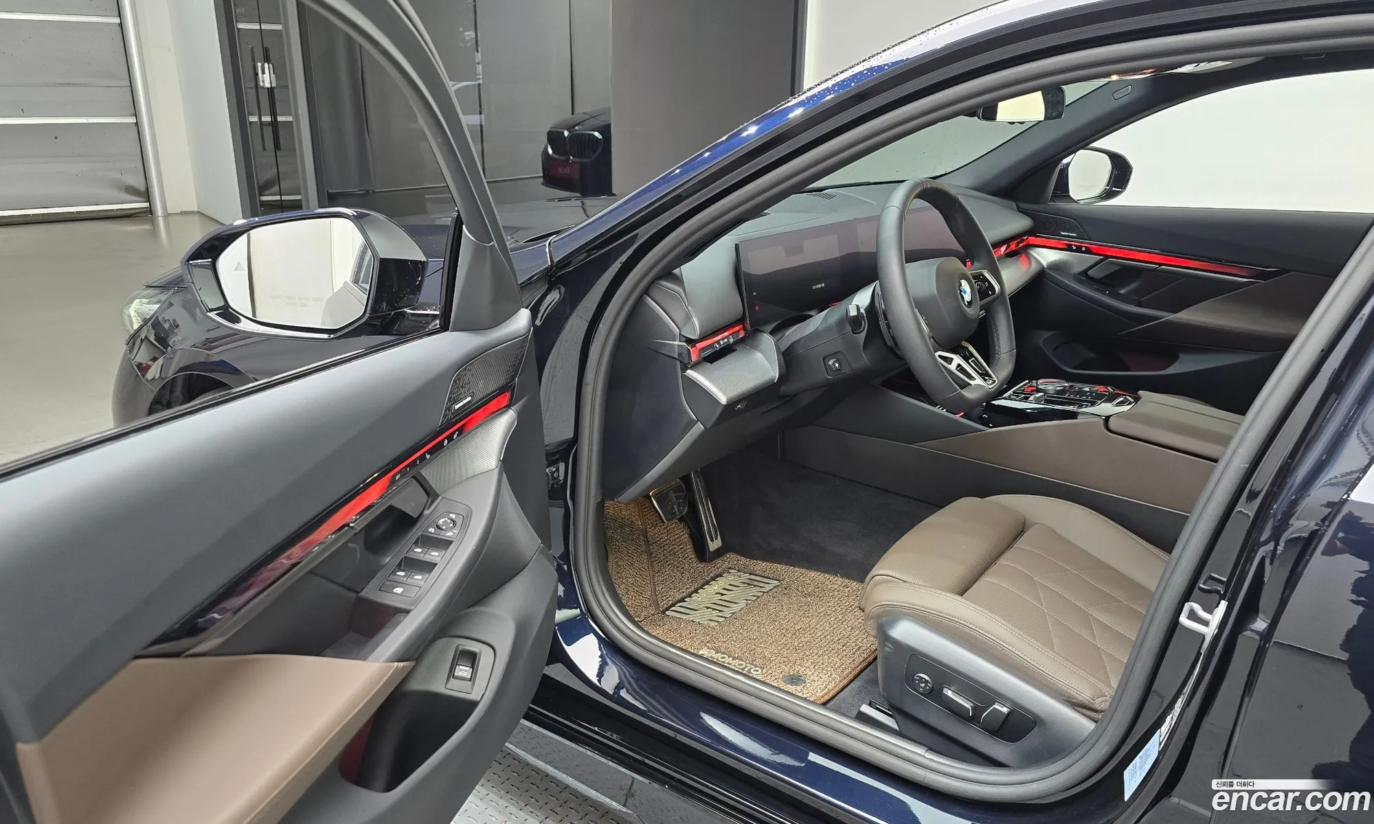BMW 5 Series 2025 WBA21FJ01SCU70351 — 25