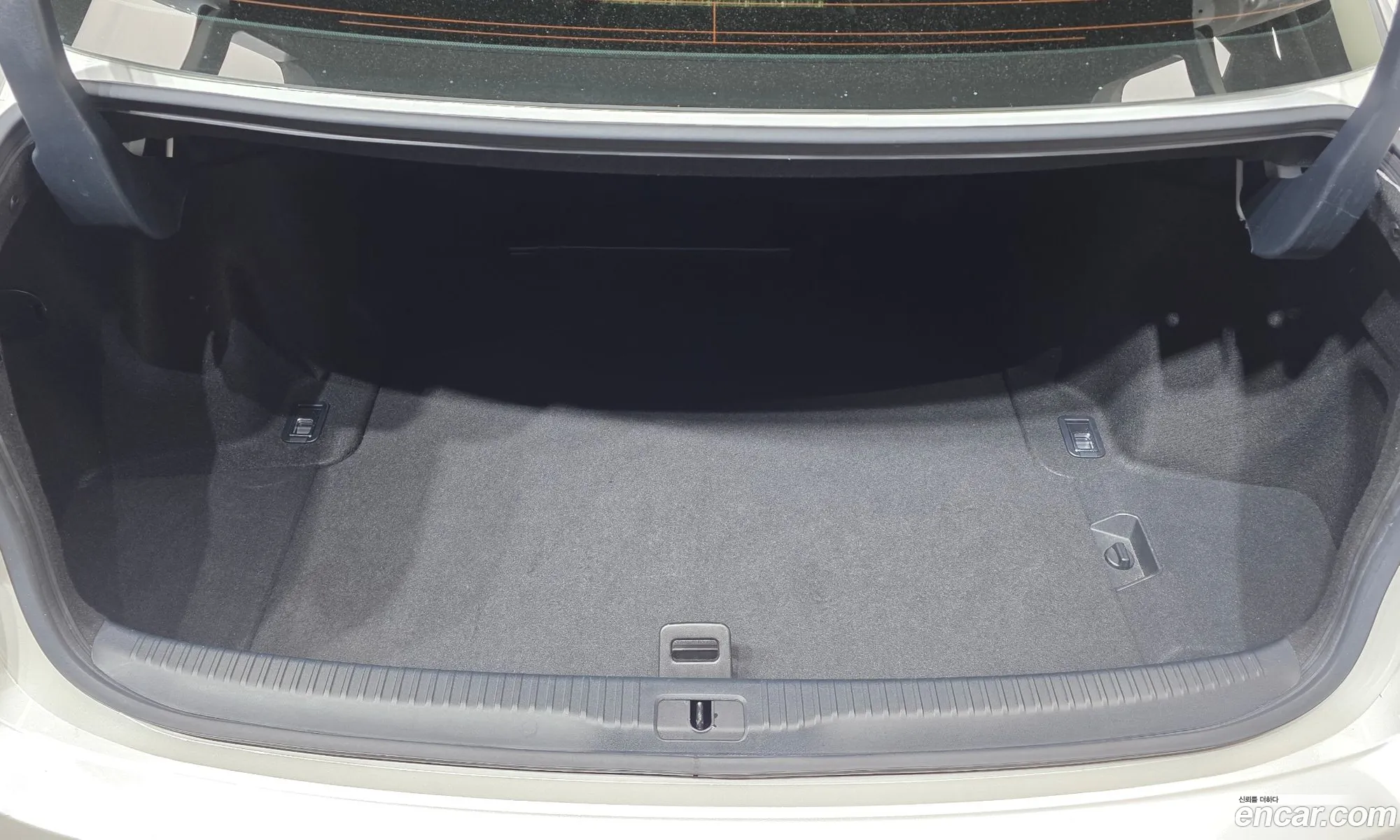 Lexus IS200t 2016 JTHBA5D22H5043556 — 5