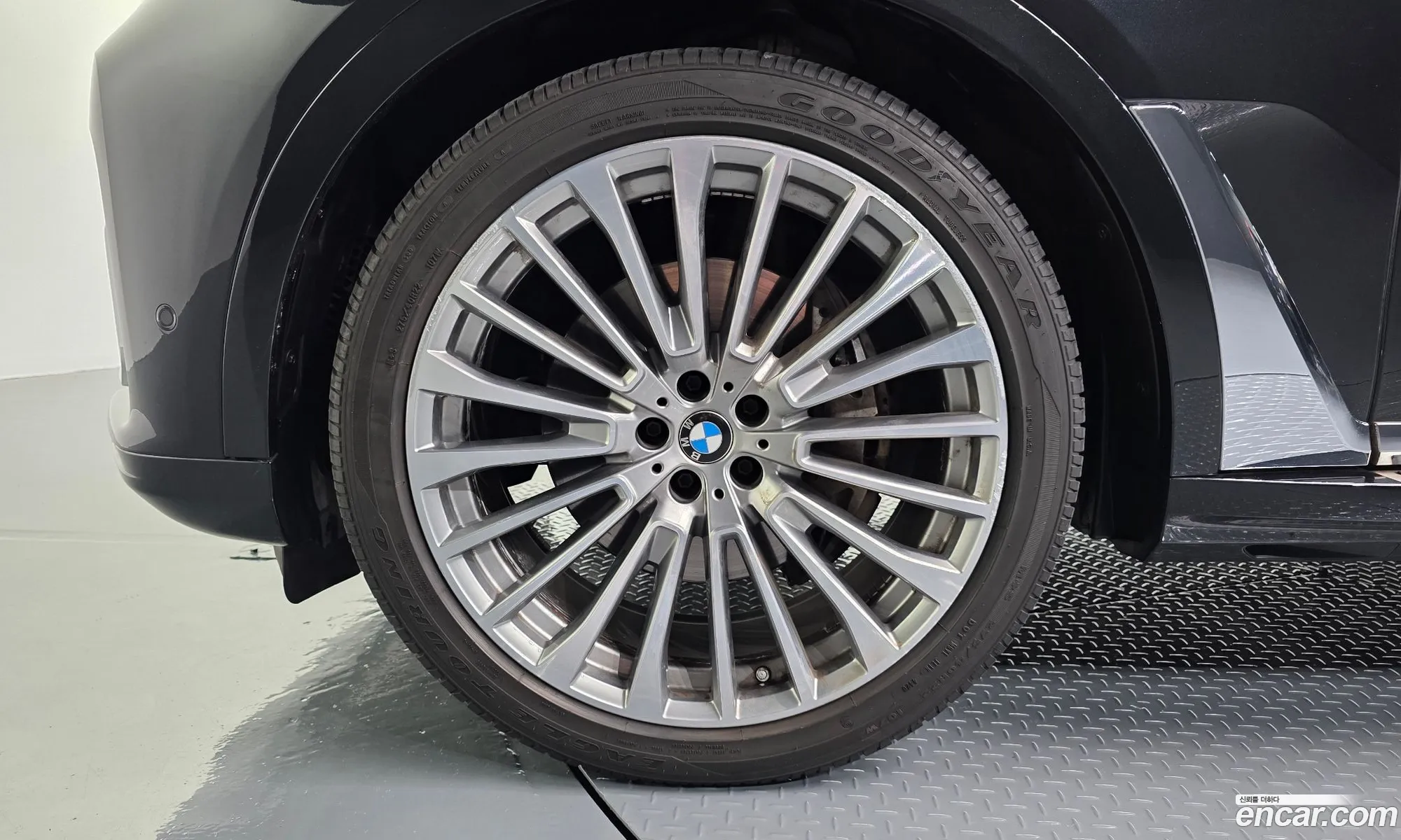 BMW X7 2022 WBATB410XN9K08870 — 18