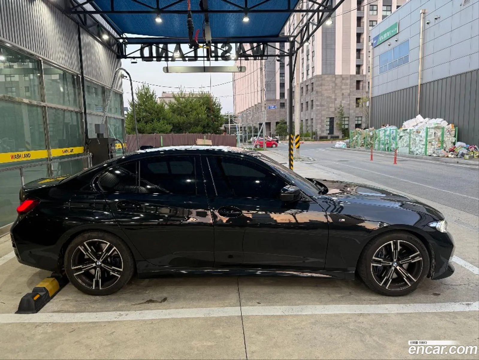 BMW 3 Series 2025 — 6