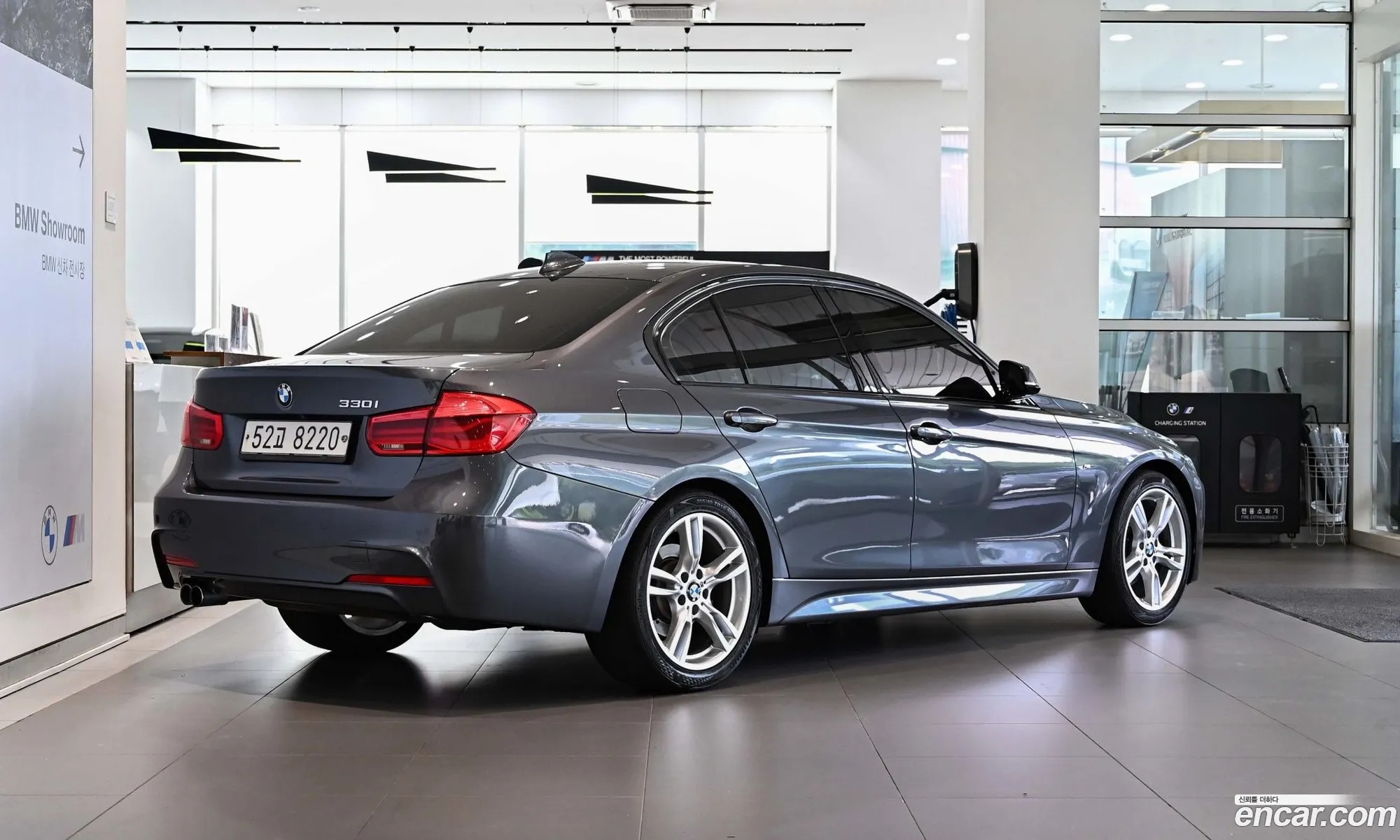 BMW 3 Series 2017 — 14
