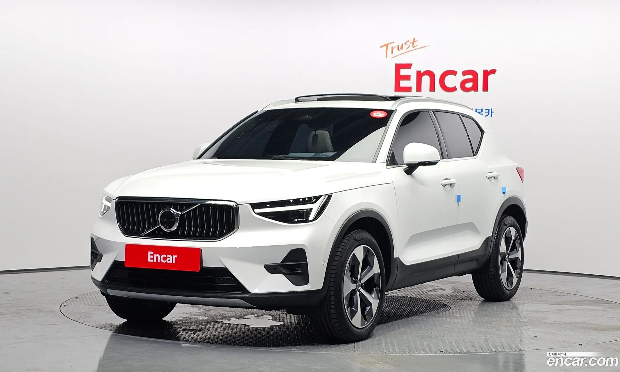 Volvo XC40 2025 — 22