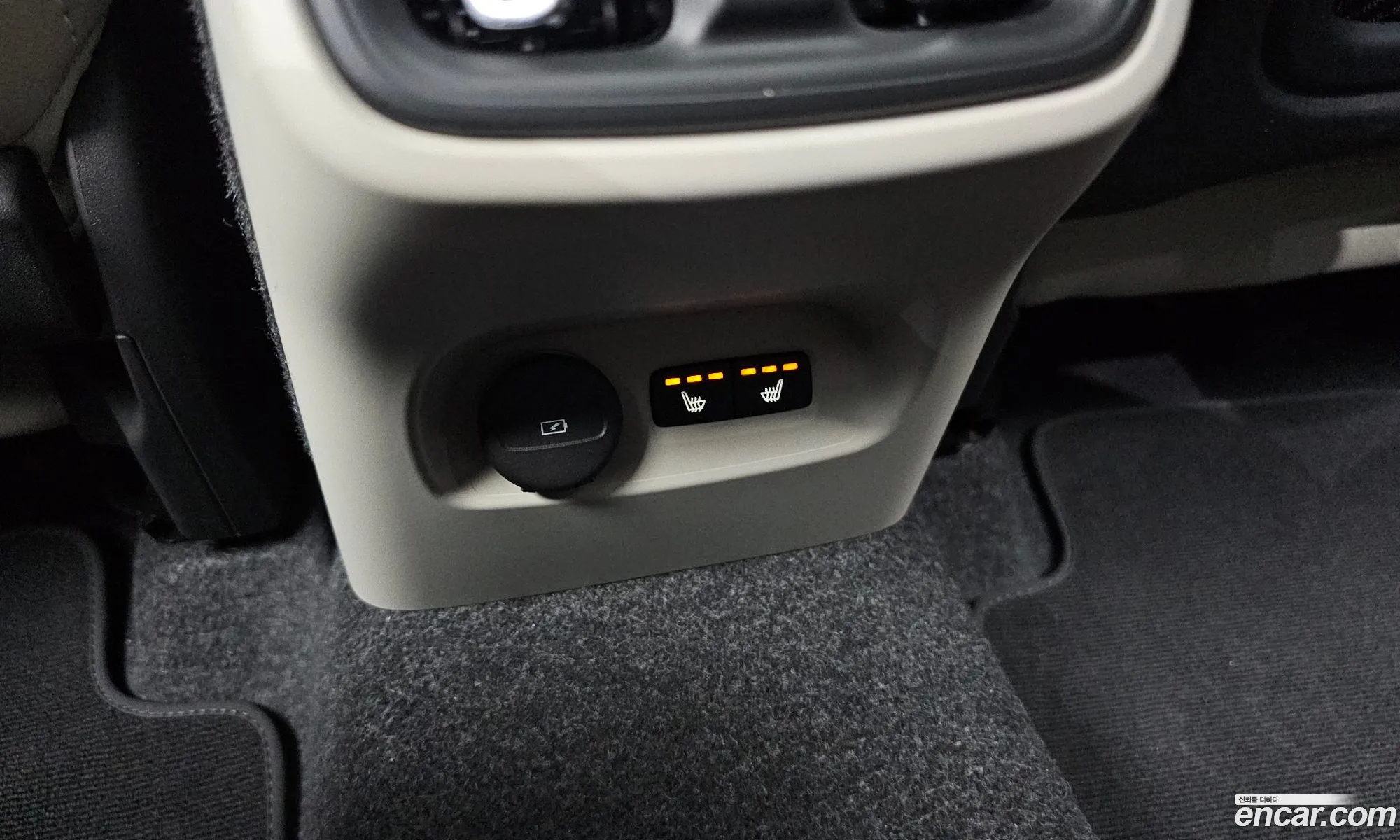 Volvo XC40 2025 — 25