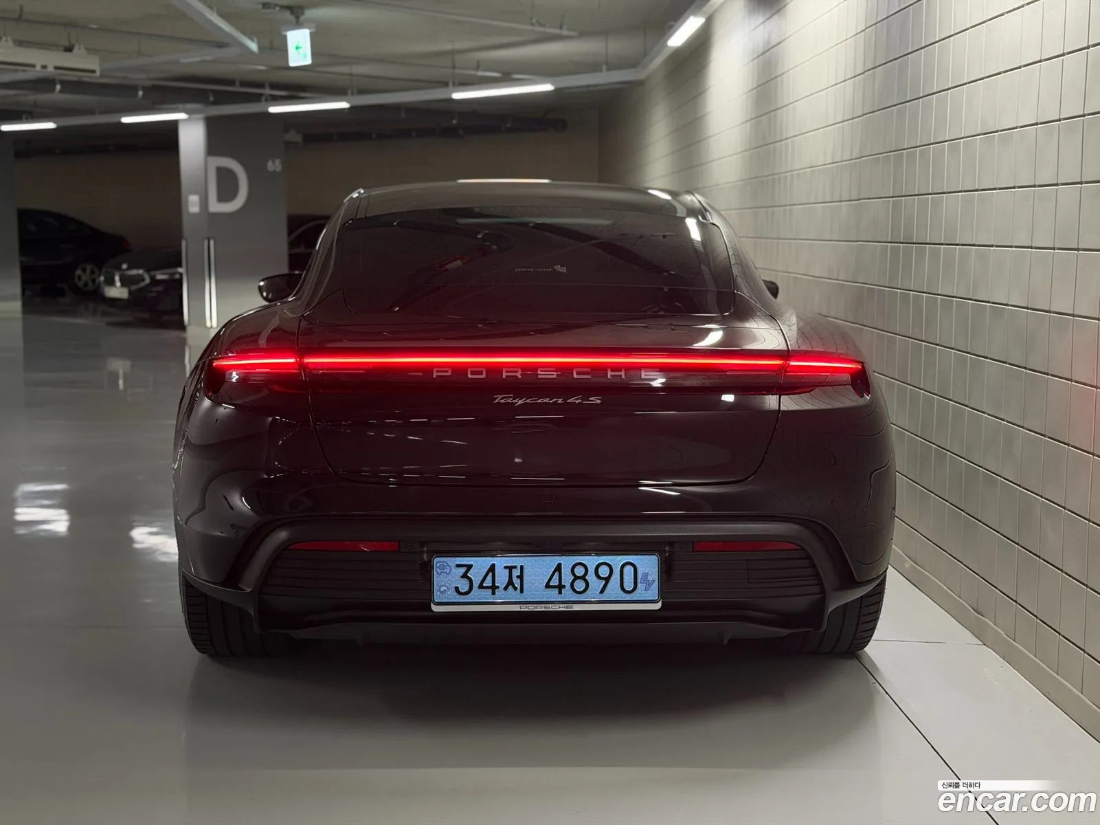 Porsche Taycan 2021 — 2