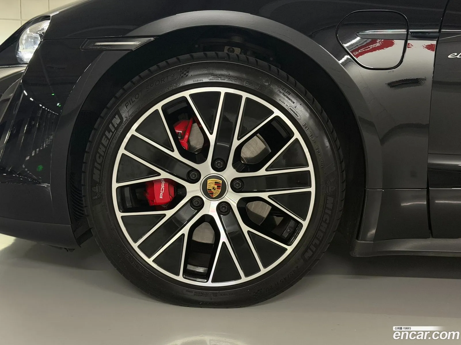 Porsche Taycan 2021 — 7