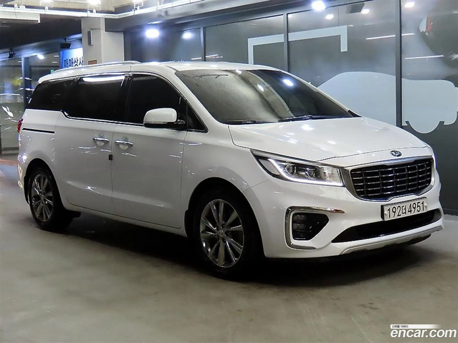 Kia Carnival 2020 — 18