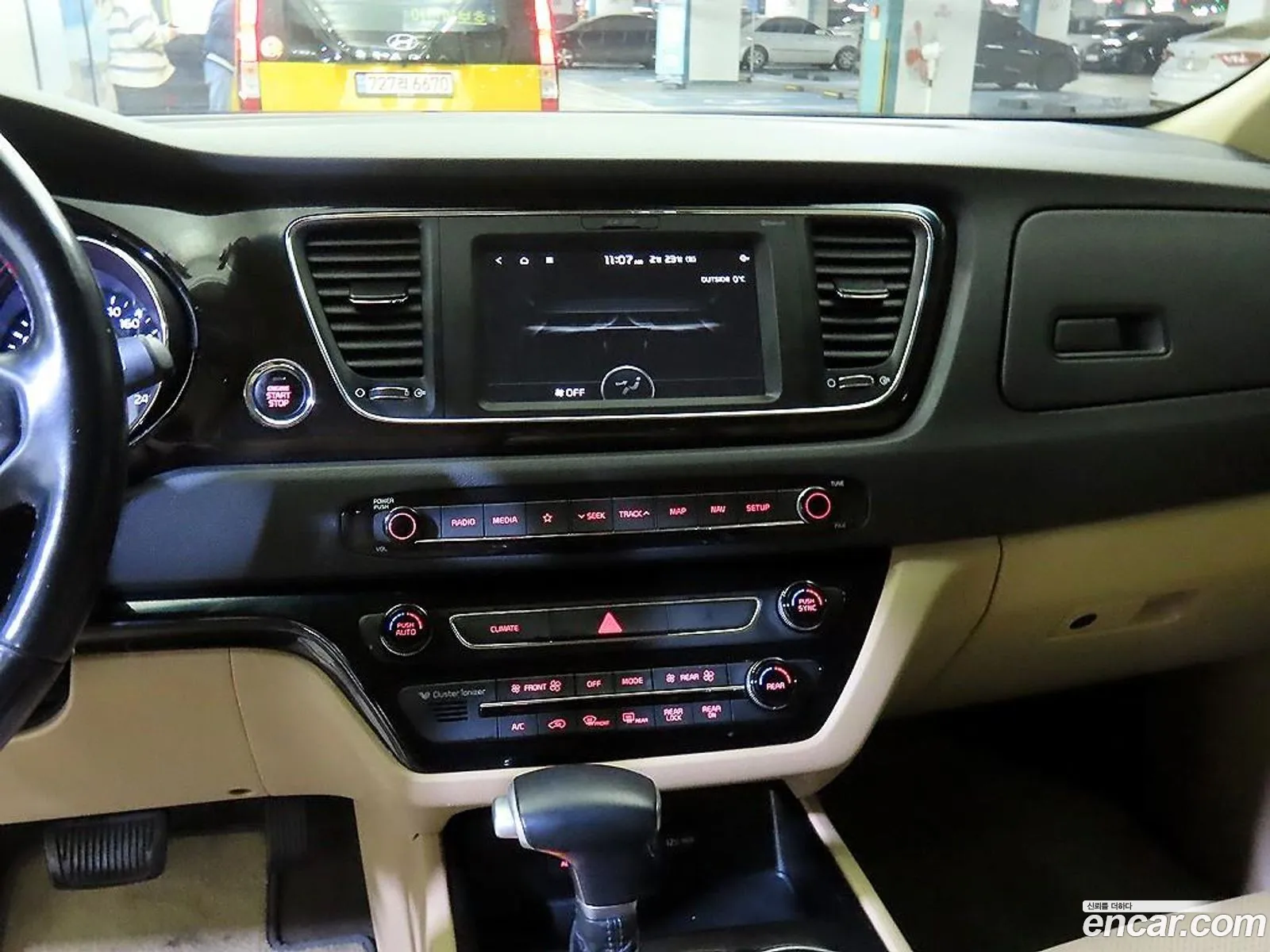 Kia Carnival 2020 — 19