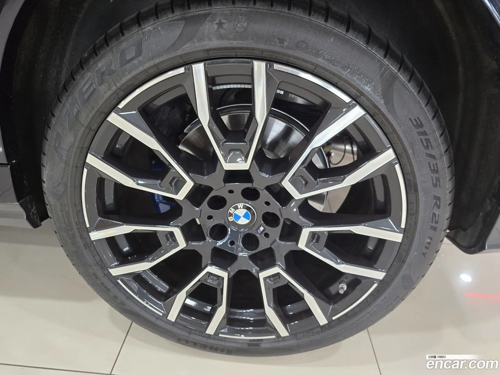 BMW X6 2025 — 18