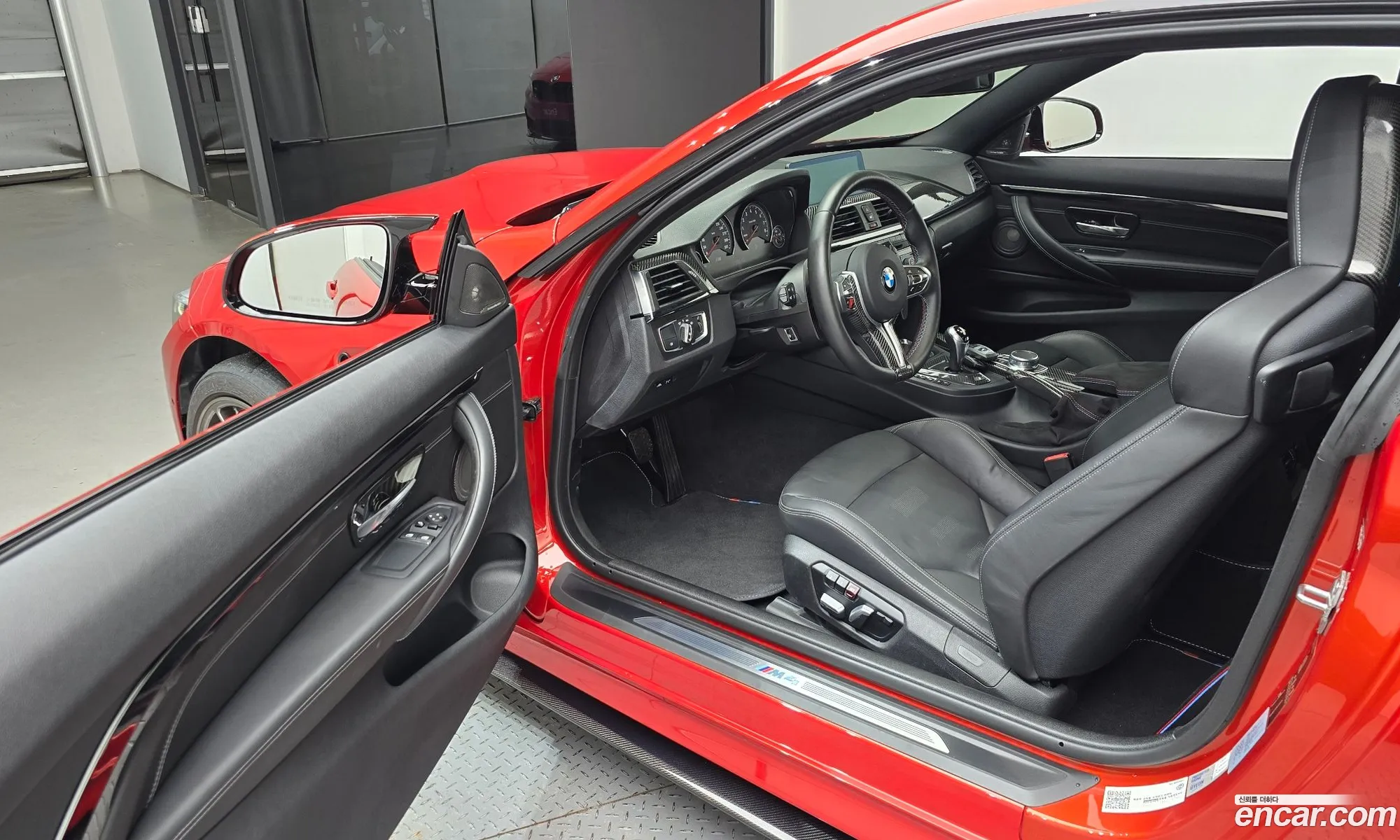 BMW M4 2018 WBS4Y910XJAC56375 — 29