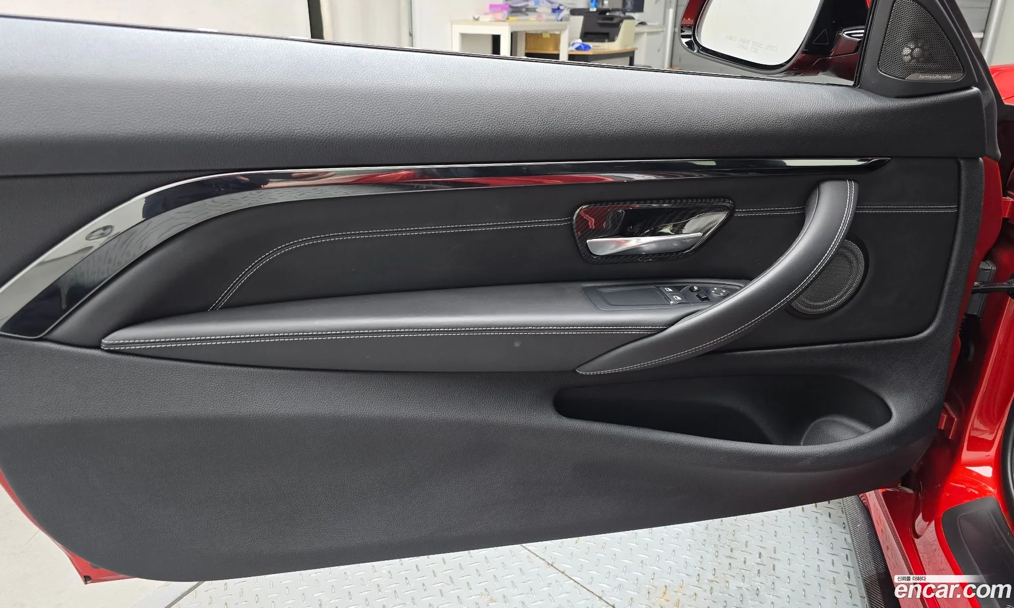BMW M4 2018 WBS4Y910XJAC56375 — 4