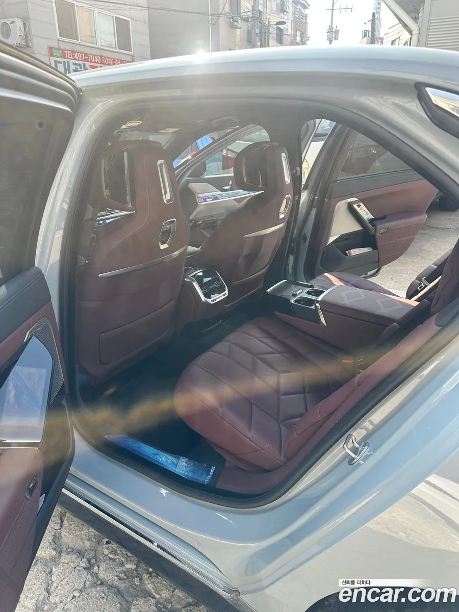 BMW 7 Series 2025 — 14