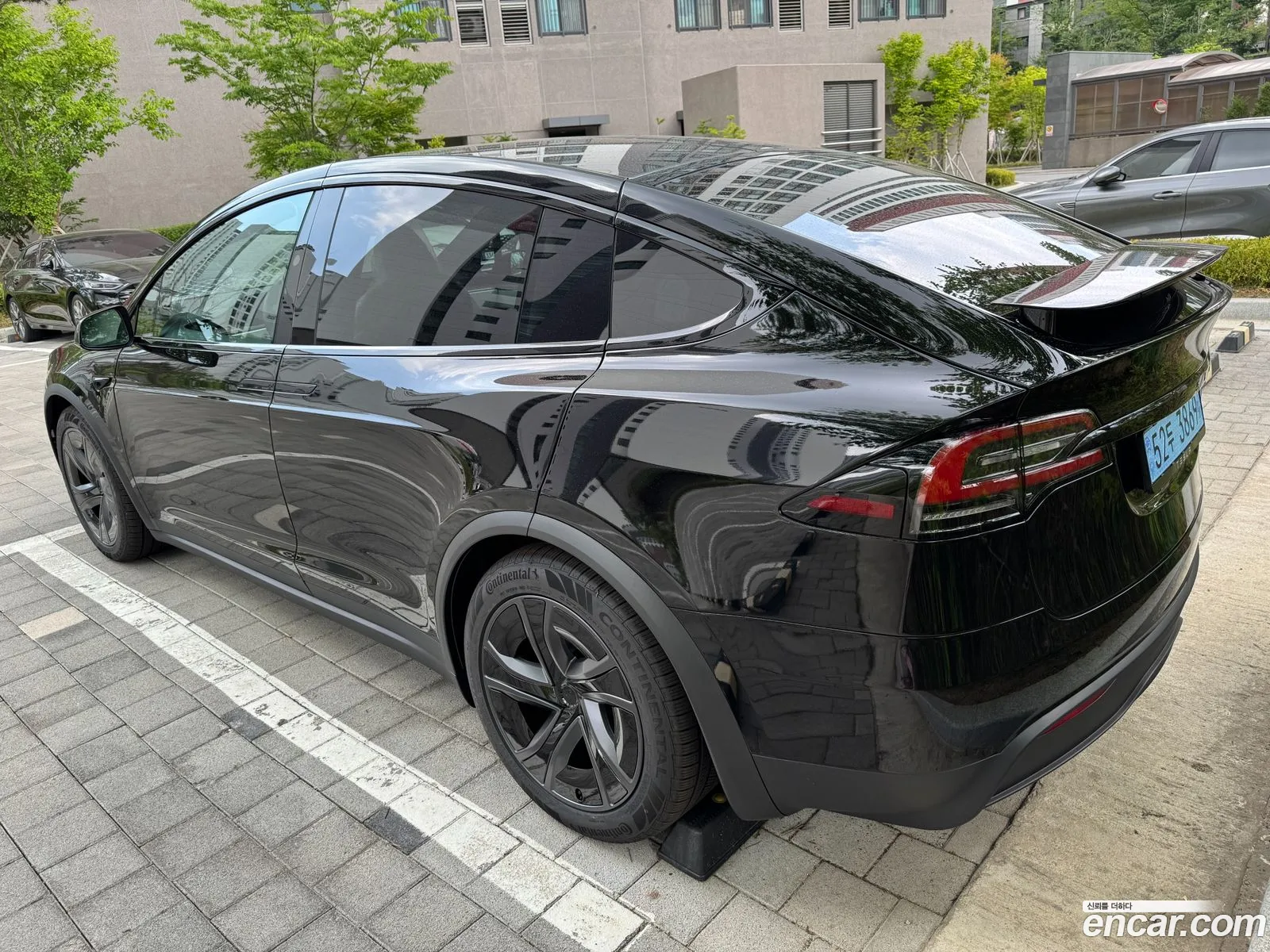 Tesla Model X 2026 — 5