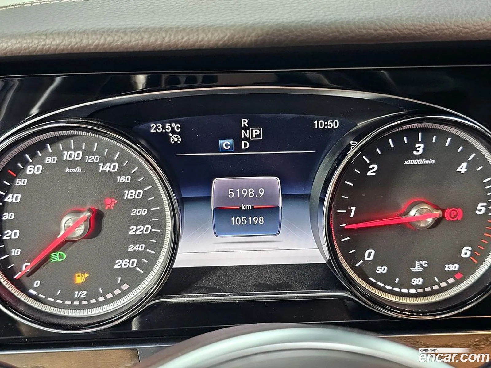 Mercedes-Benz E-Class W213 2019 — 14
