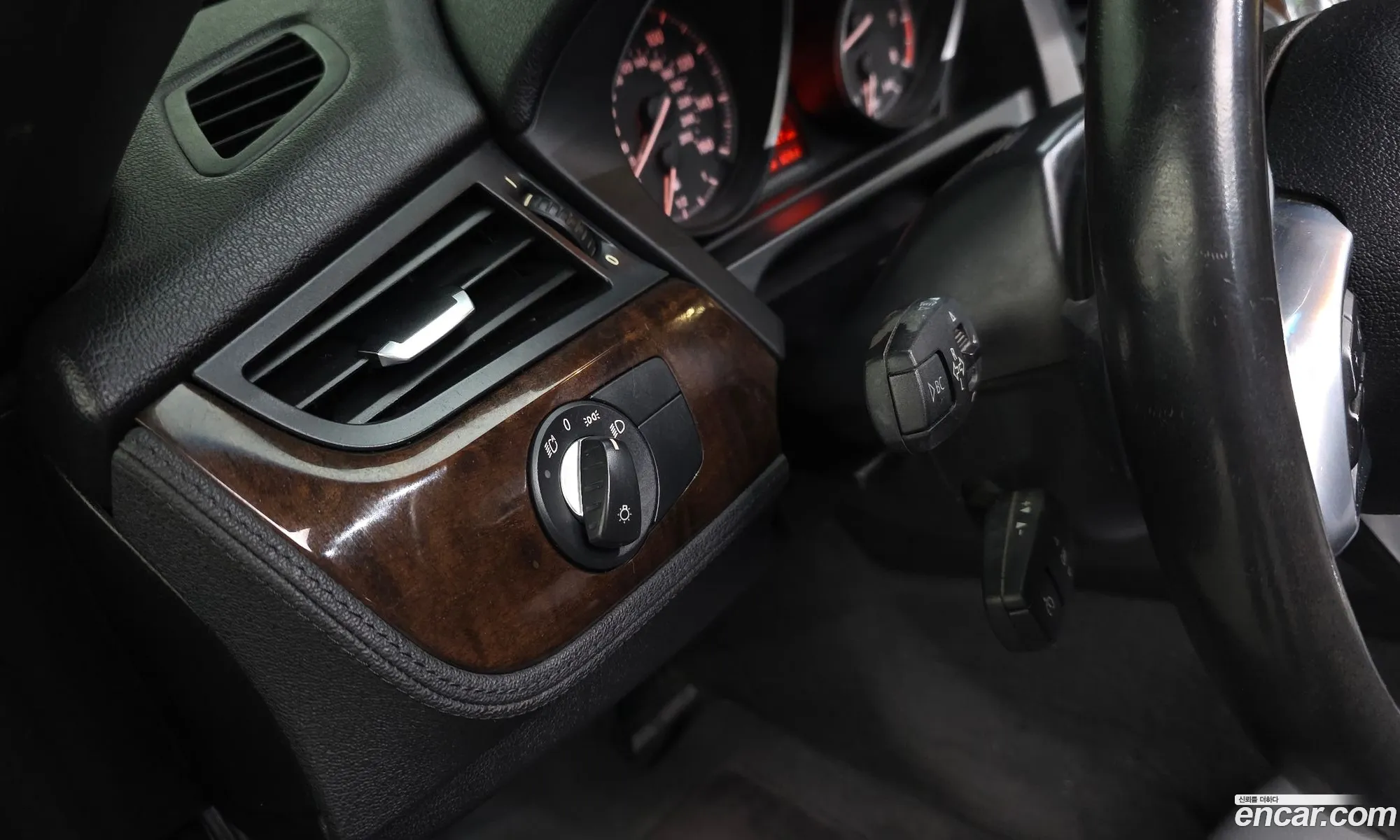 BMW Z4 2011 WBALM5C57BE378633 — 7