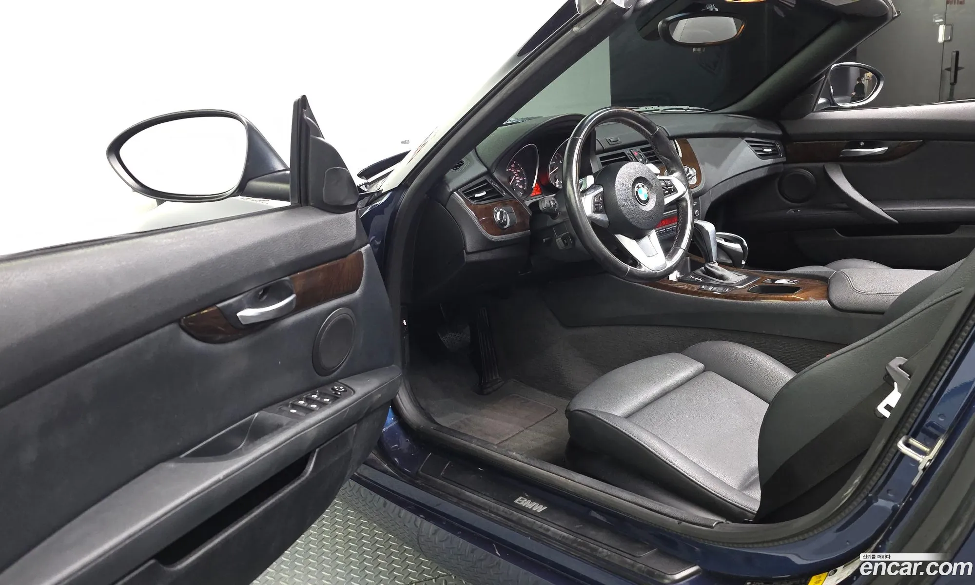 BMW Z4 2011 WBALM5C57BE378633 — 15