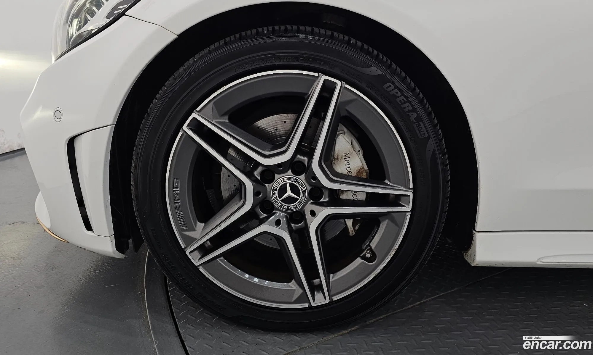 Mercedes-Benz C-Class W205 2019 — 2