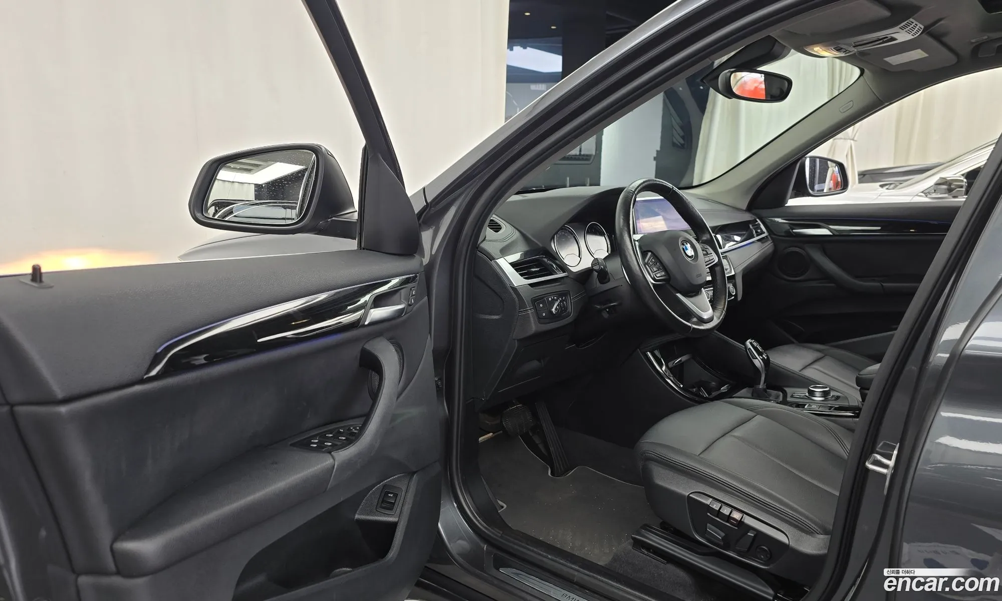BMW X1 2022 WBA11DG06N5V32956 — 18